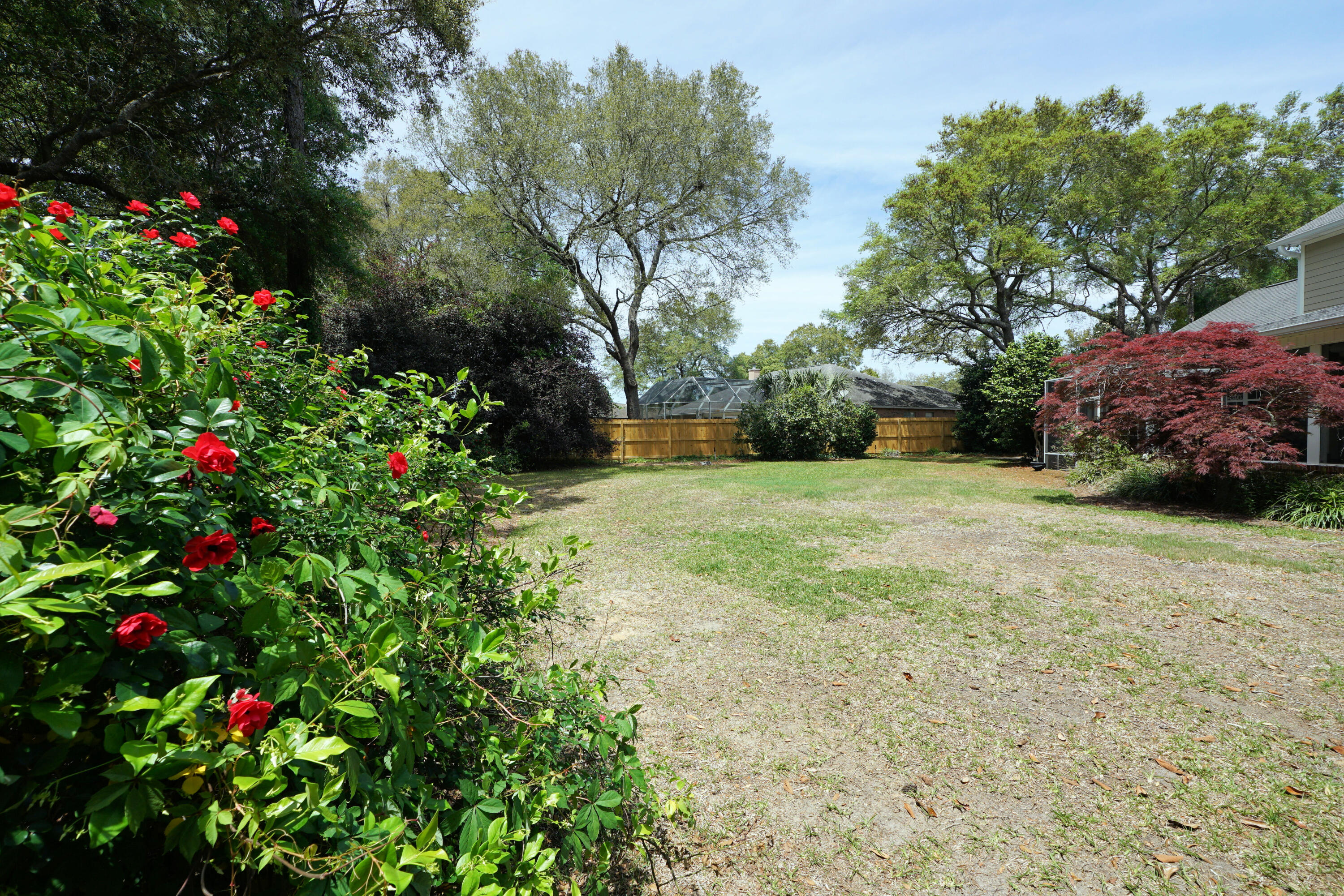 ROCKY BAYOU COUNTRY CLUB ESTATES 10 - Residential