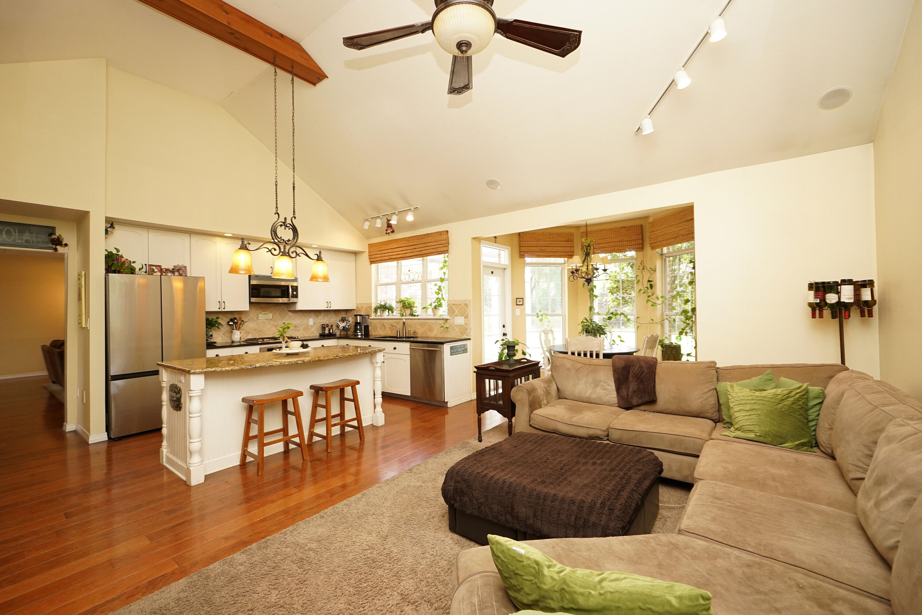 ROCKY BAYOU COUNTRY CLUB ESTATES 10 - Residential