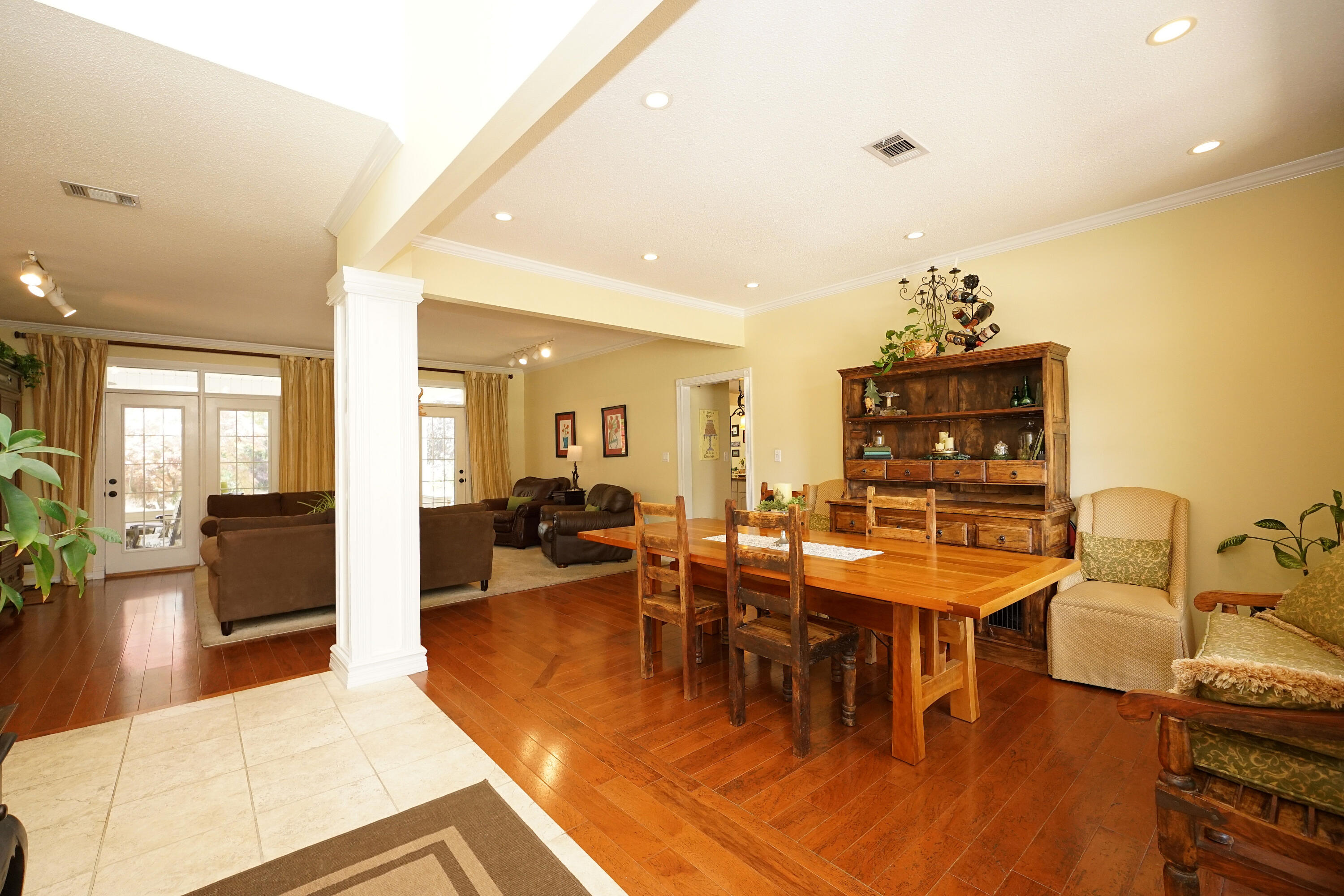 ROCKY BAYOU COUNTRY CLUB ESTATES 10 - Residential