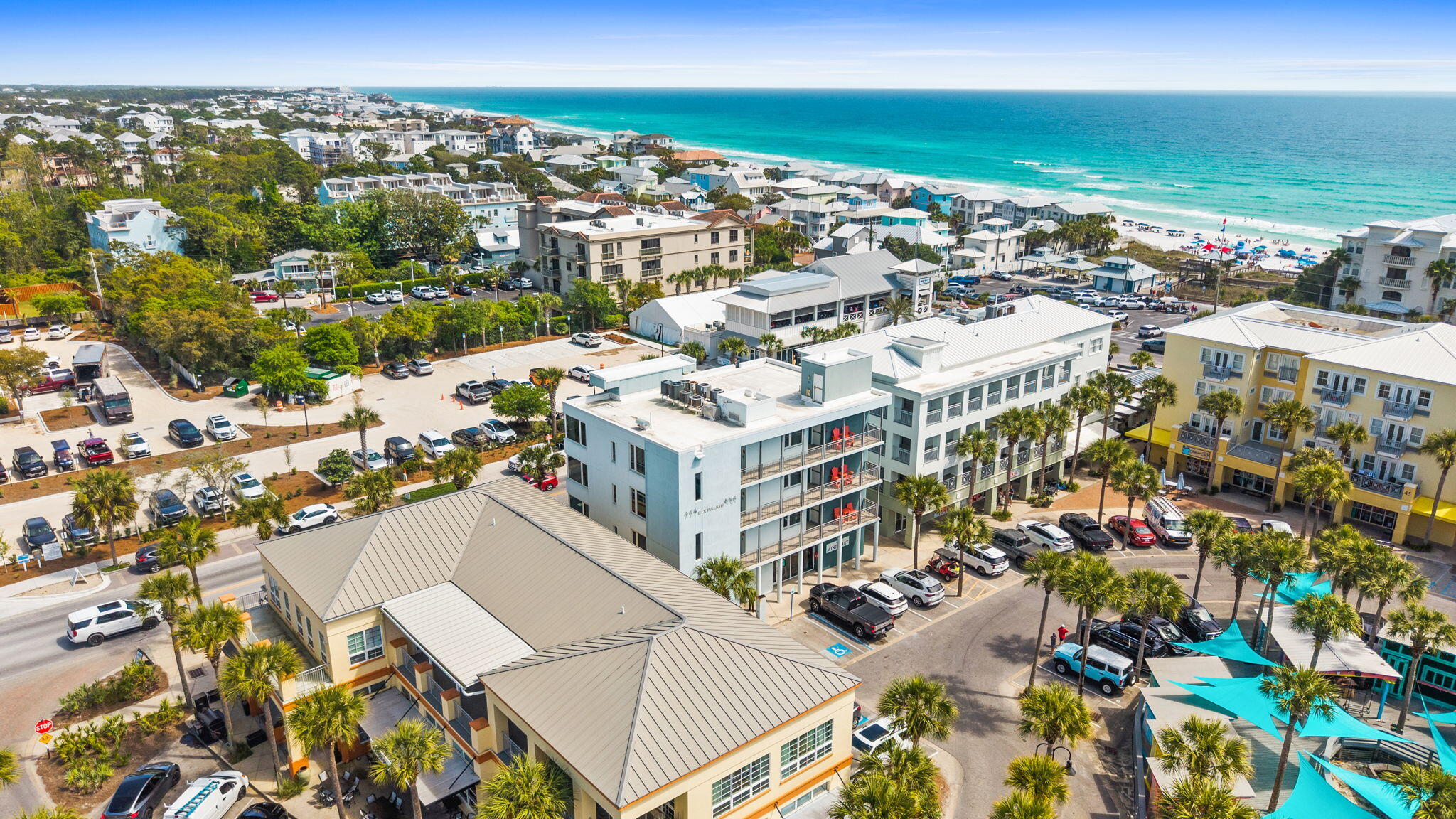 Gulf Place Six Palms - Residential