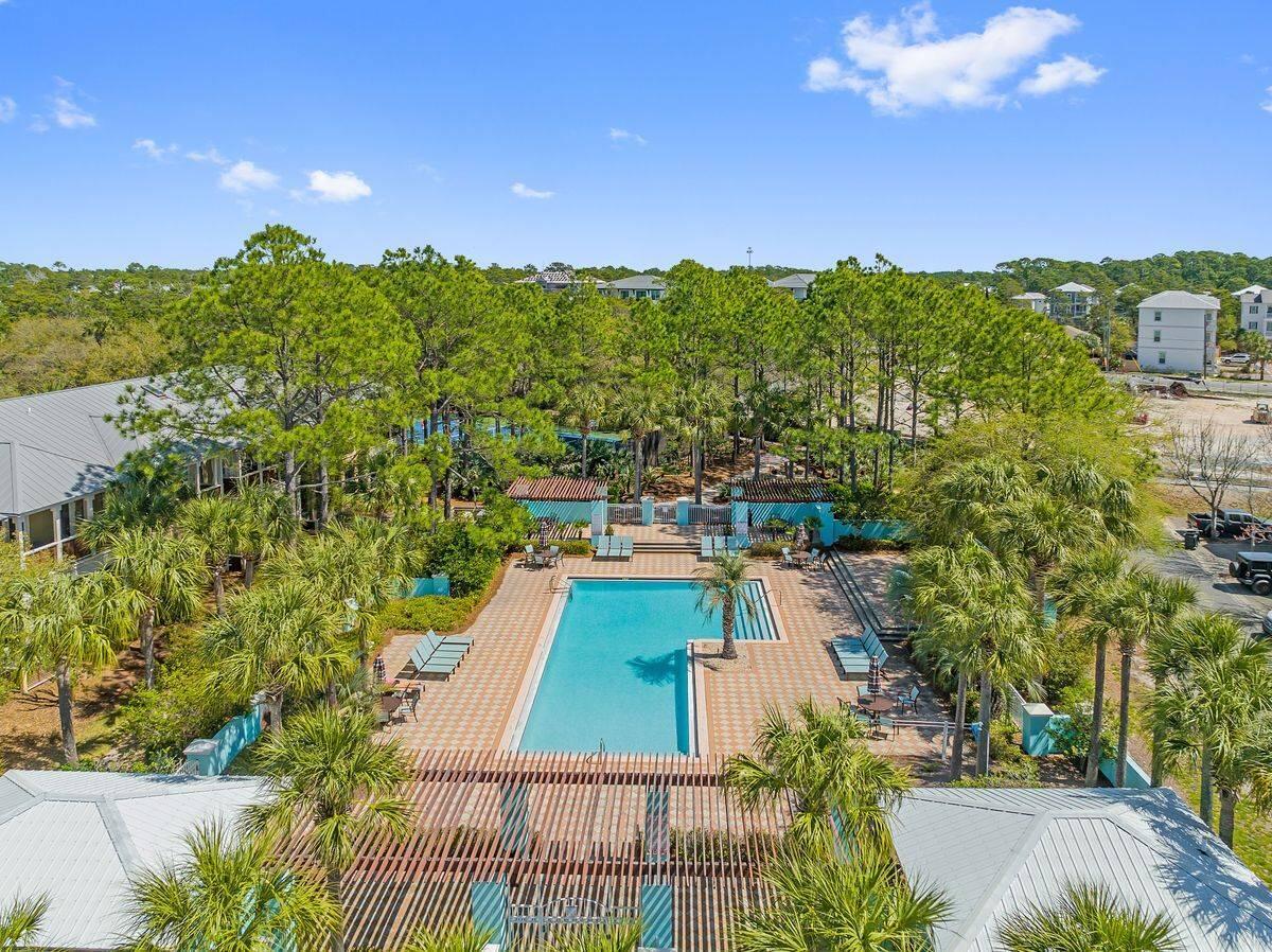 Gulf Place Six Palms - Residential