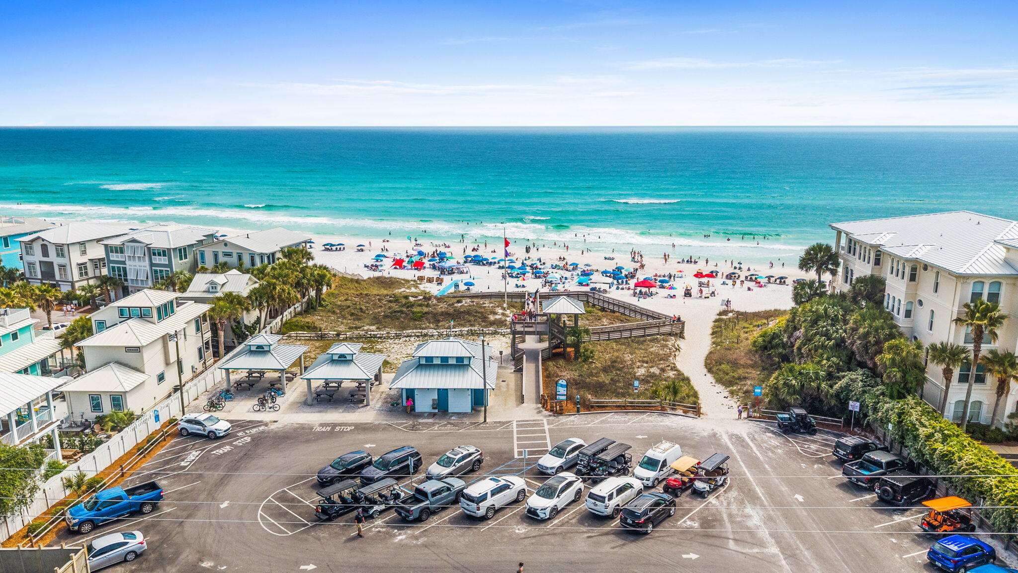 Gulf Place Six Palms - Residential