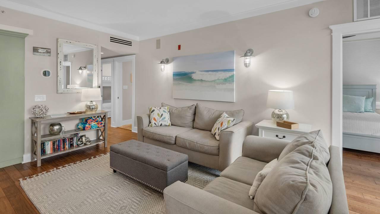 Gulf Place Six Palms - Residential