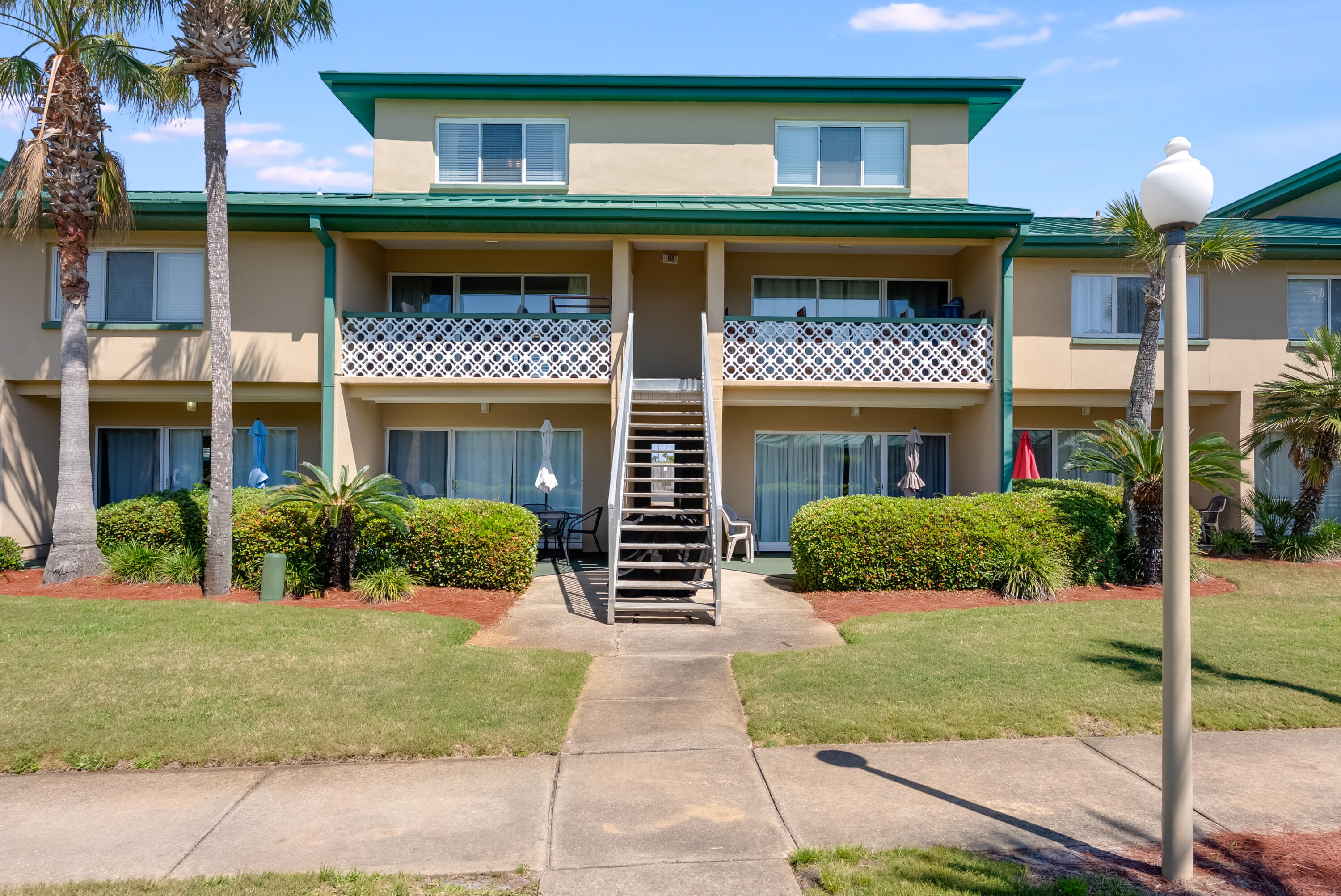 SEASPRAY CONDO - Residential