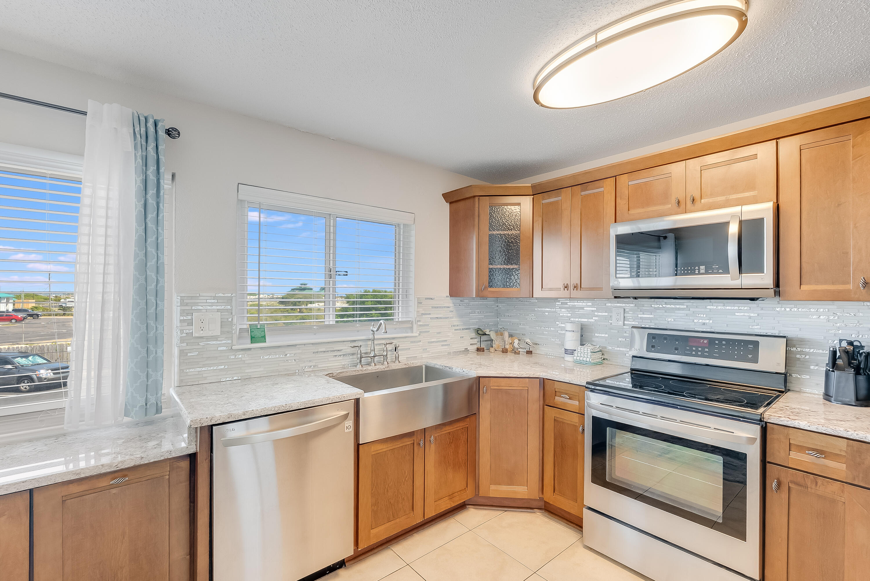 SEASPRAY CONDO - Residential