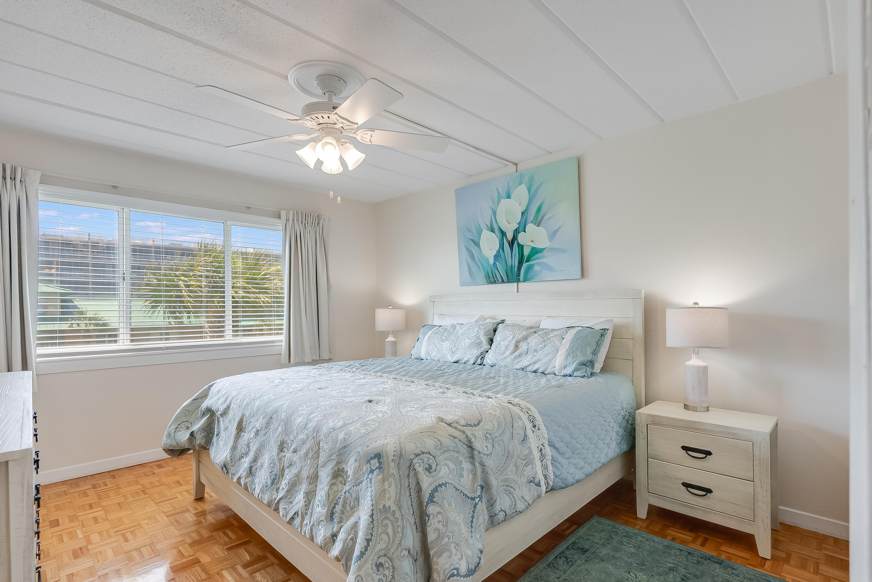 SEASPRAY CONDO - Residential