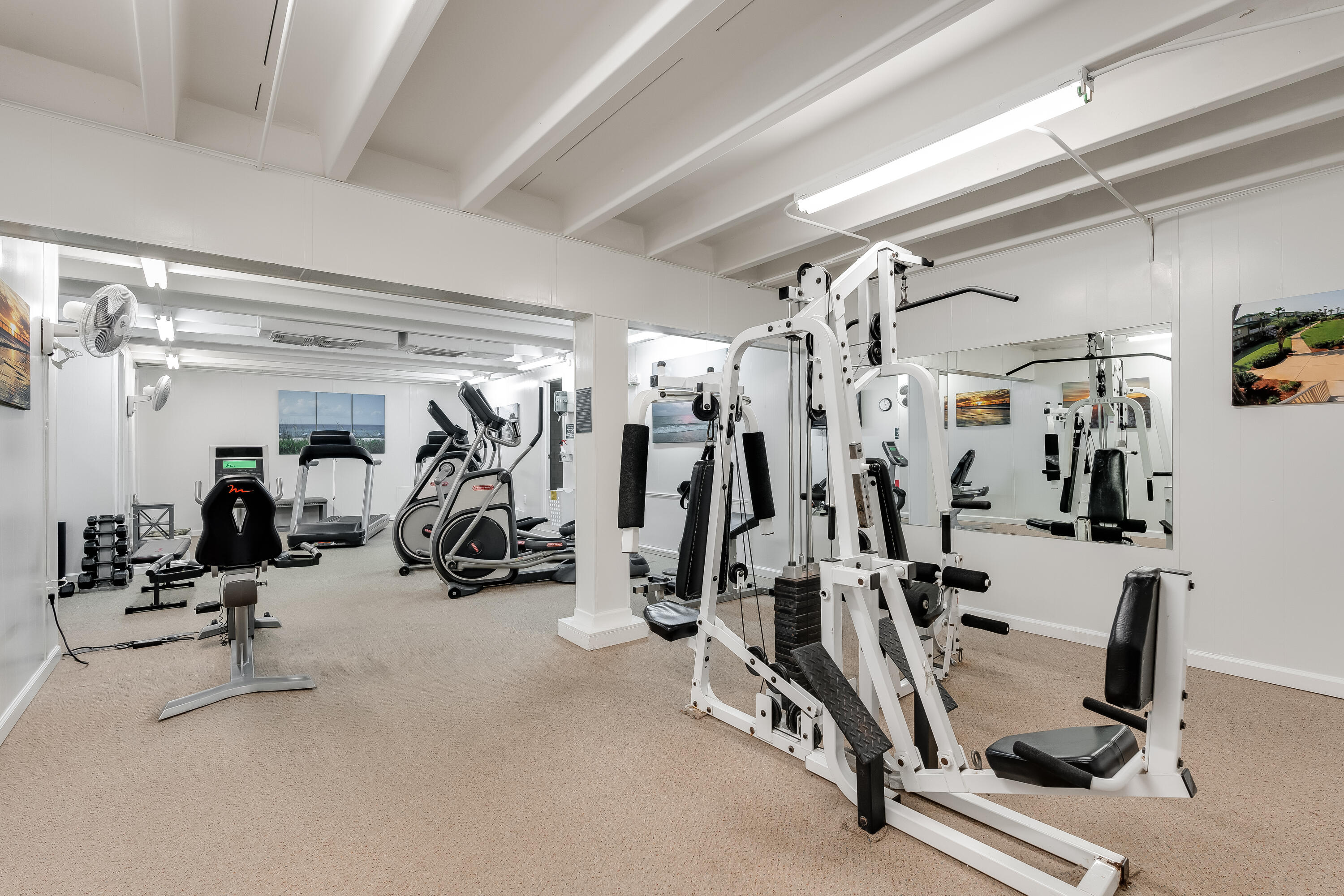 SEASPRAY CONDO - Residential