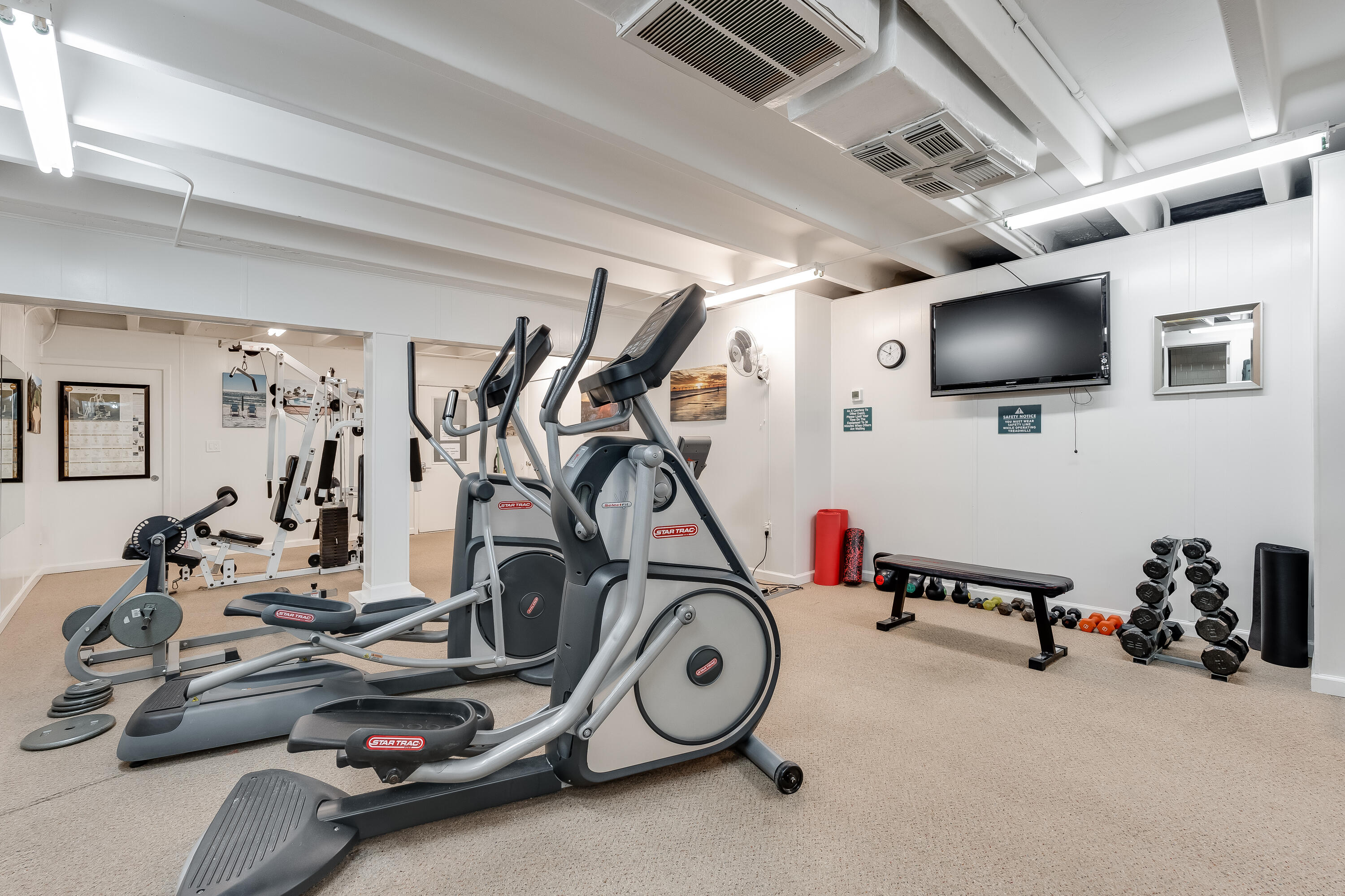 SEASPRAY CONDO - Residential