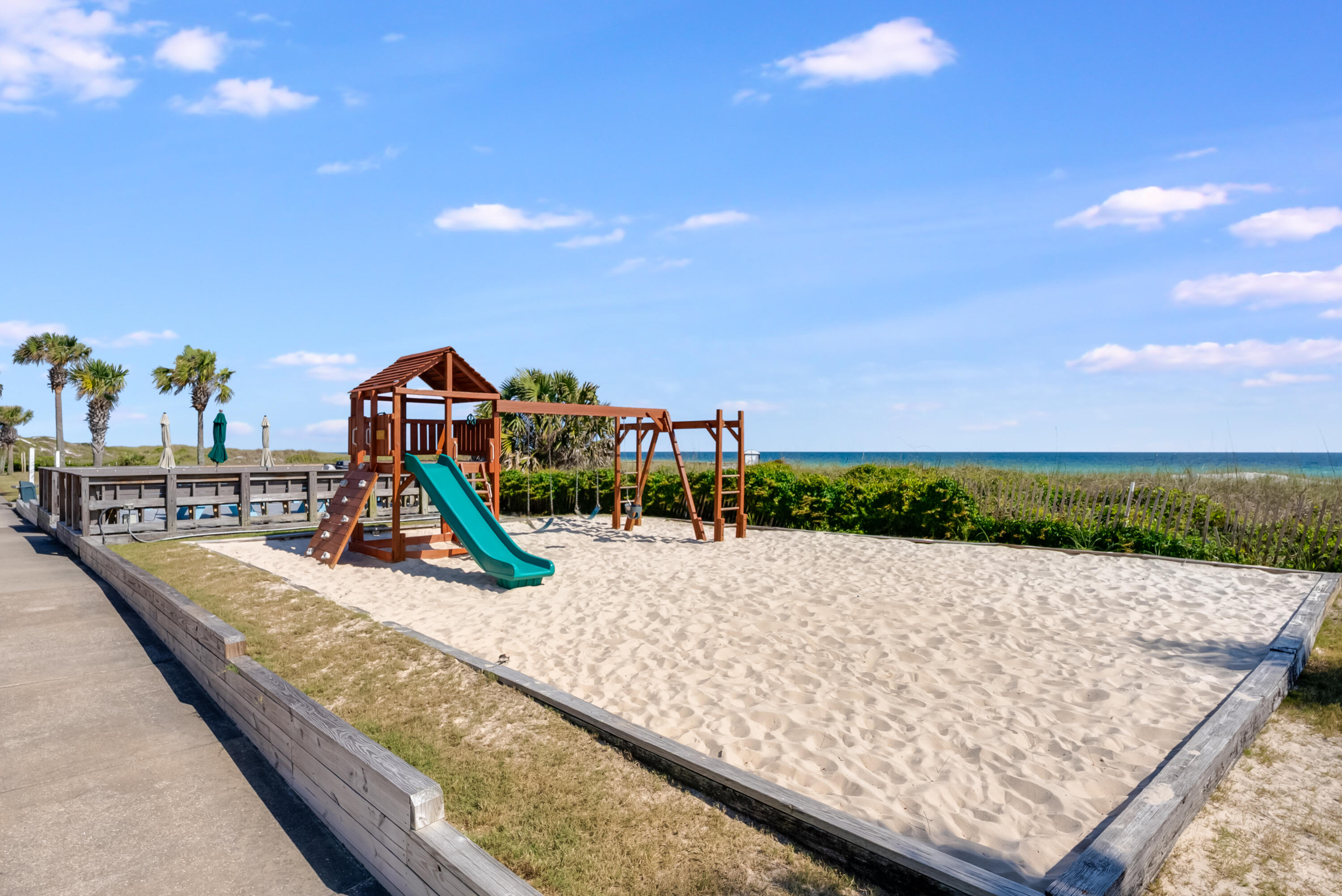 SEASPRAY CONDO - Residential