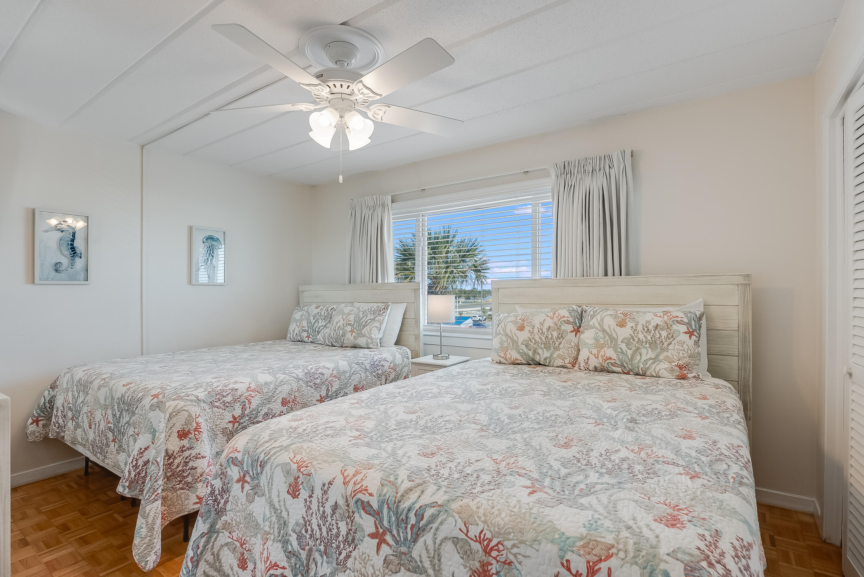 SEASPRAY CONDO - Residential