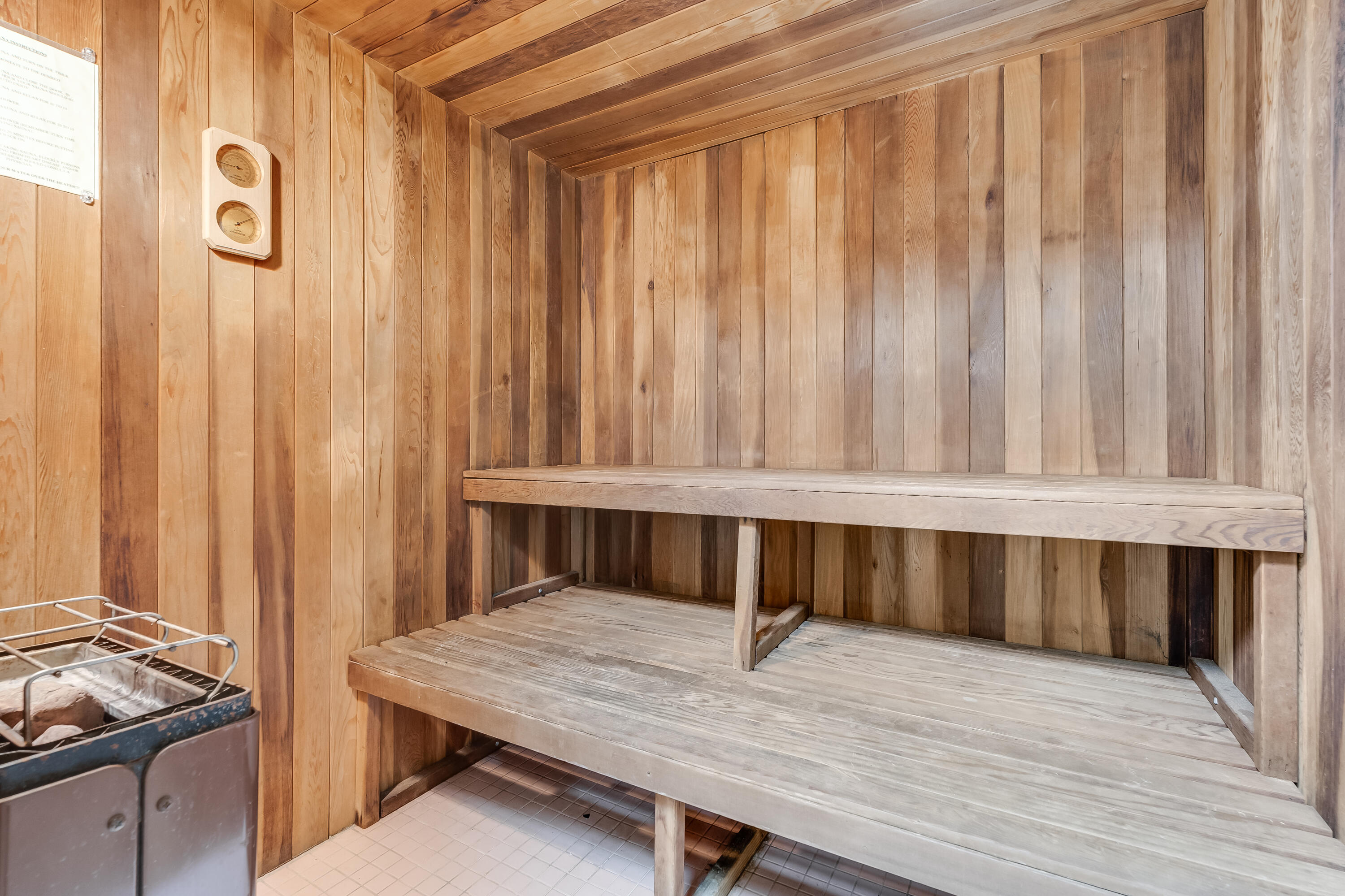 SEASPRAY CONDO - Residential