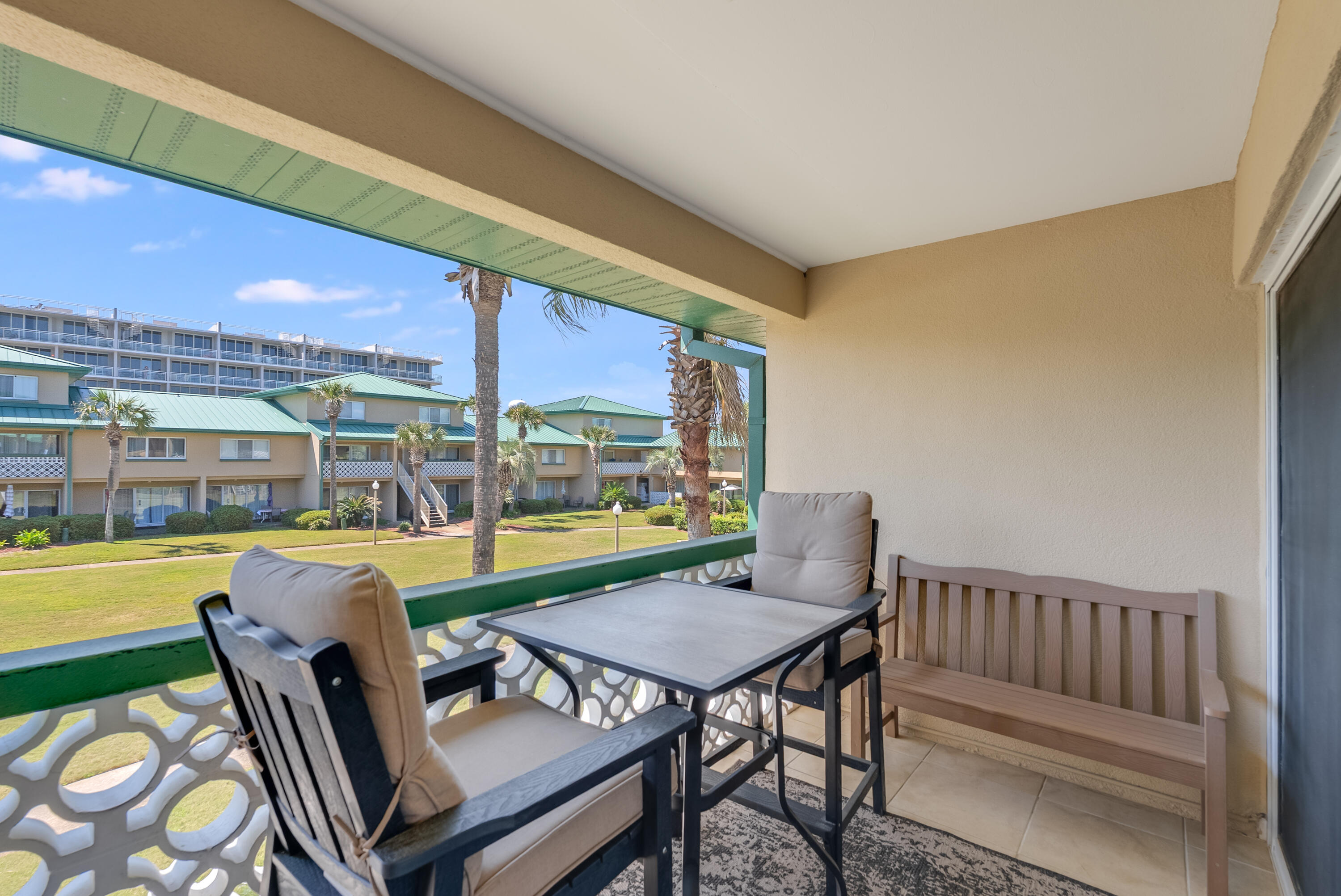 SEASPRAY CONDO - Residential