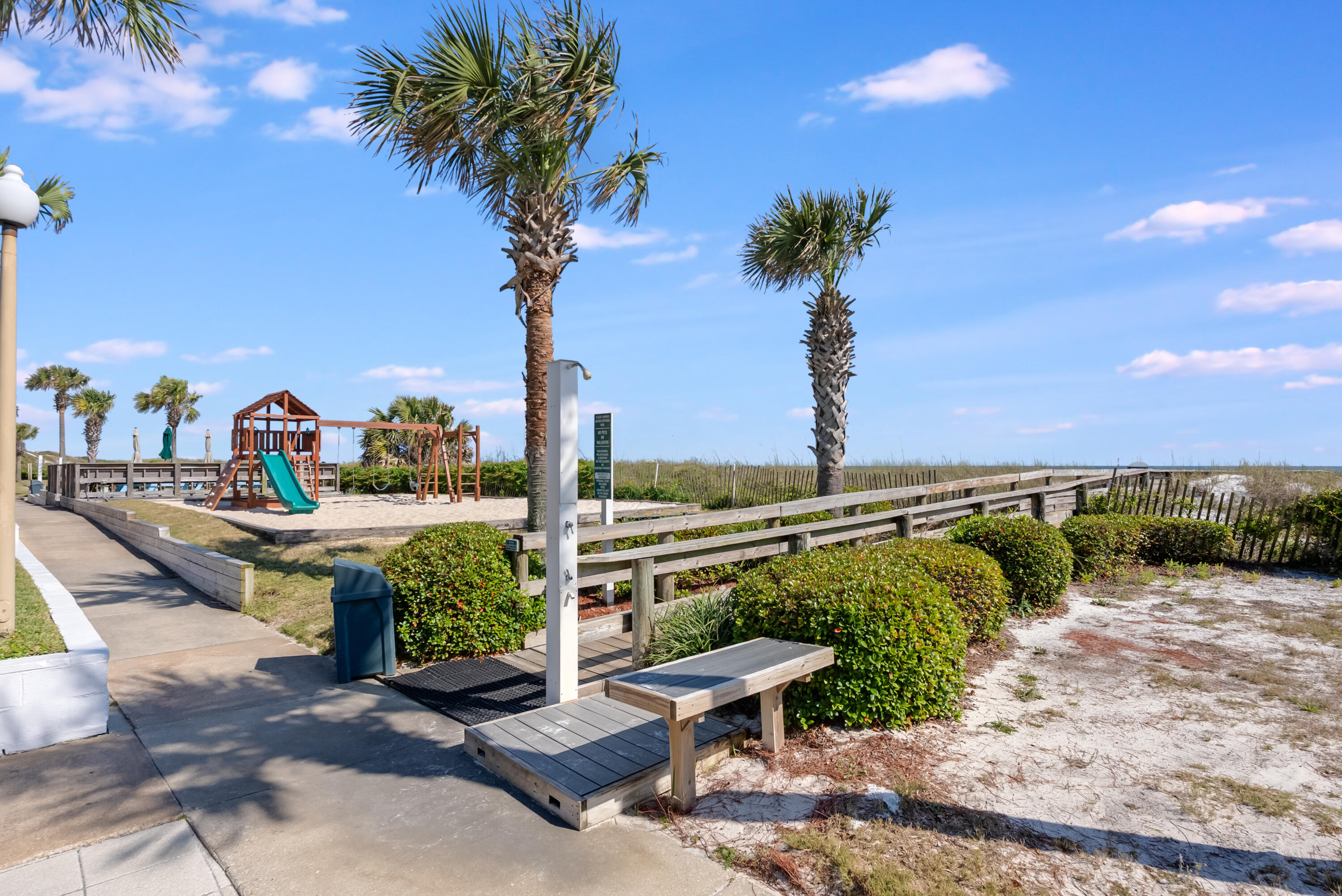 SEASPRAY CONDO - Residential