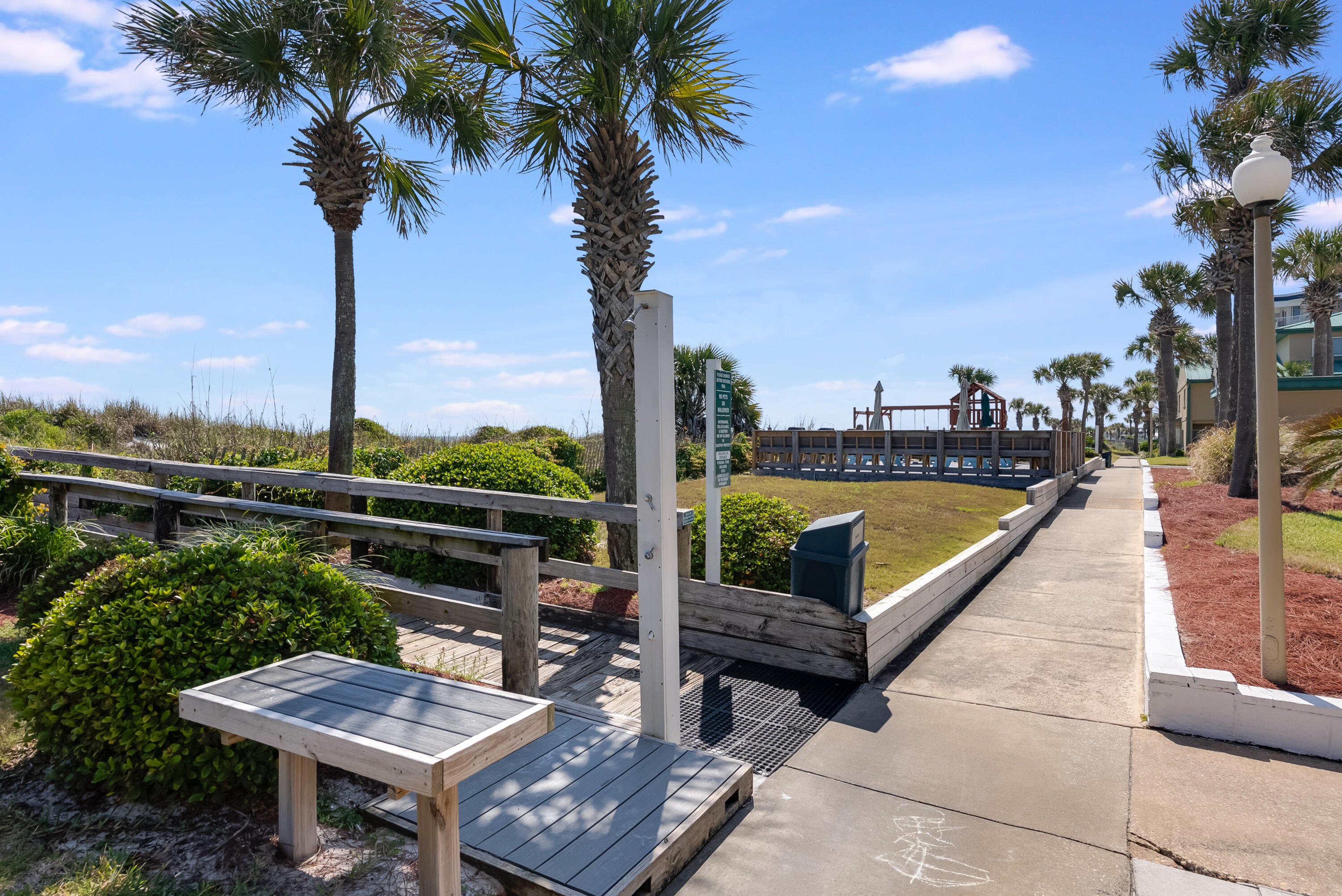 SEASPRAY CONDO - Residential