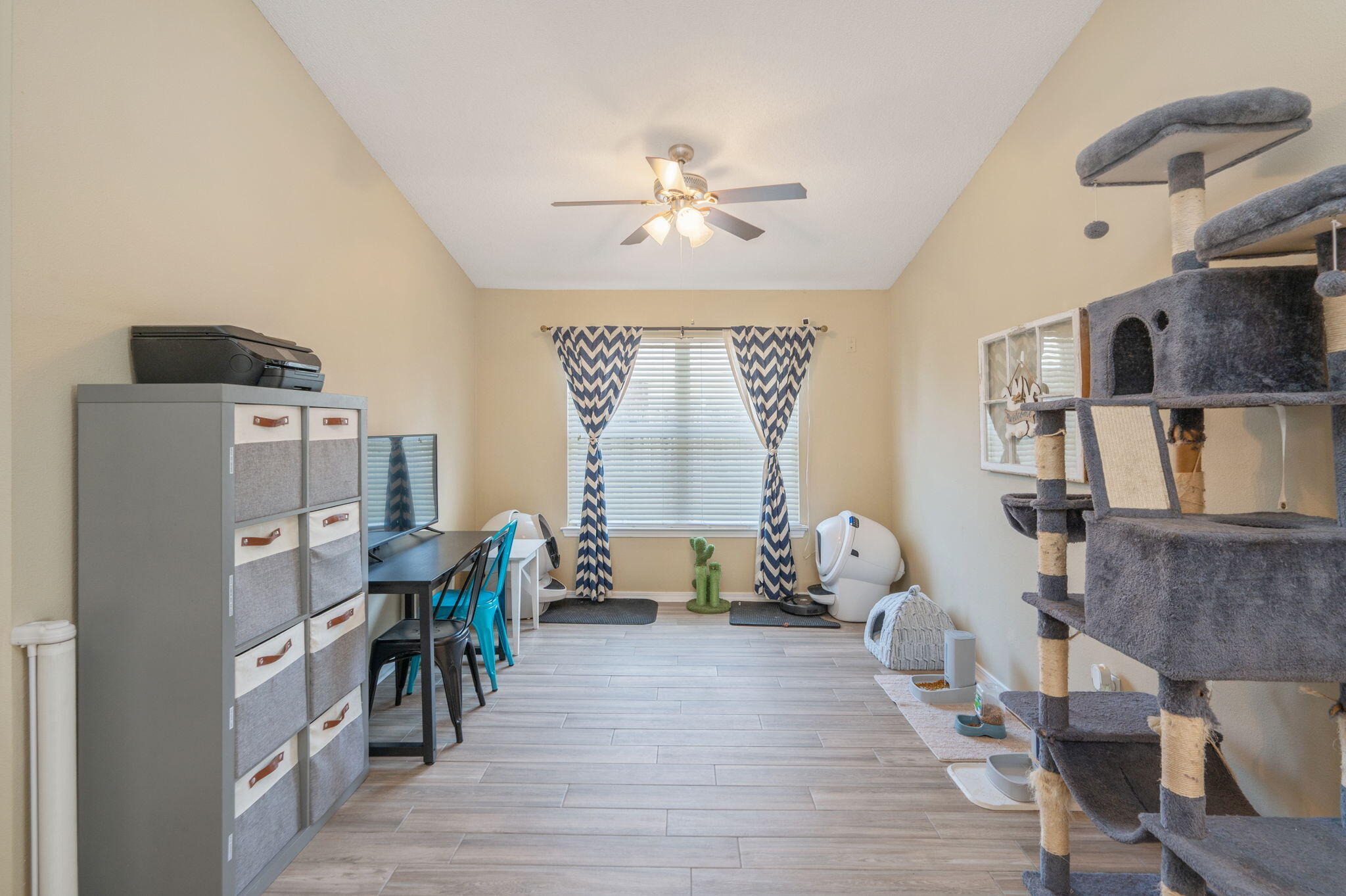 HIDDEN SHORES - Residential