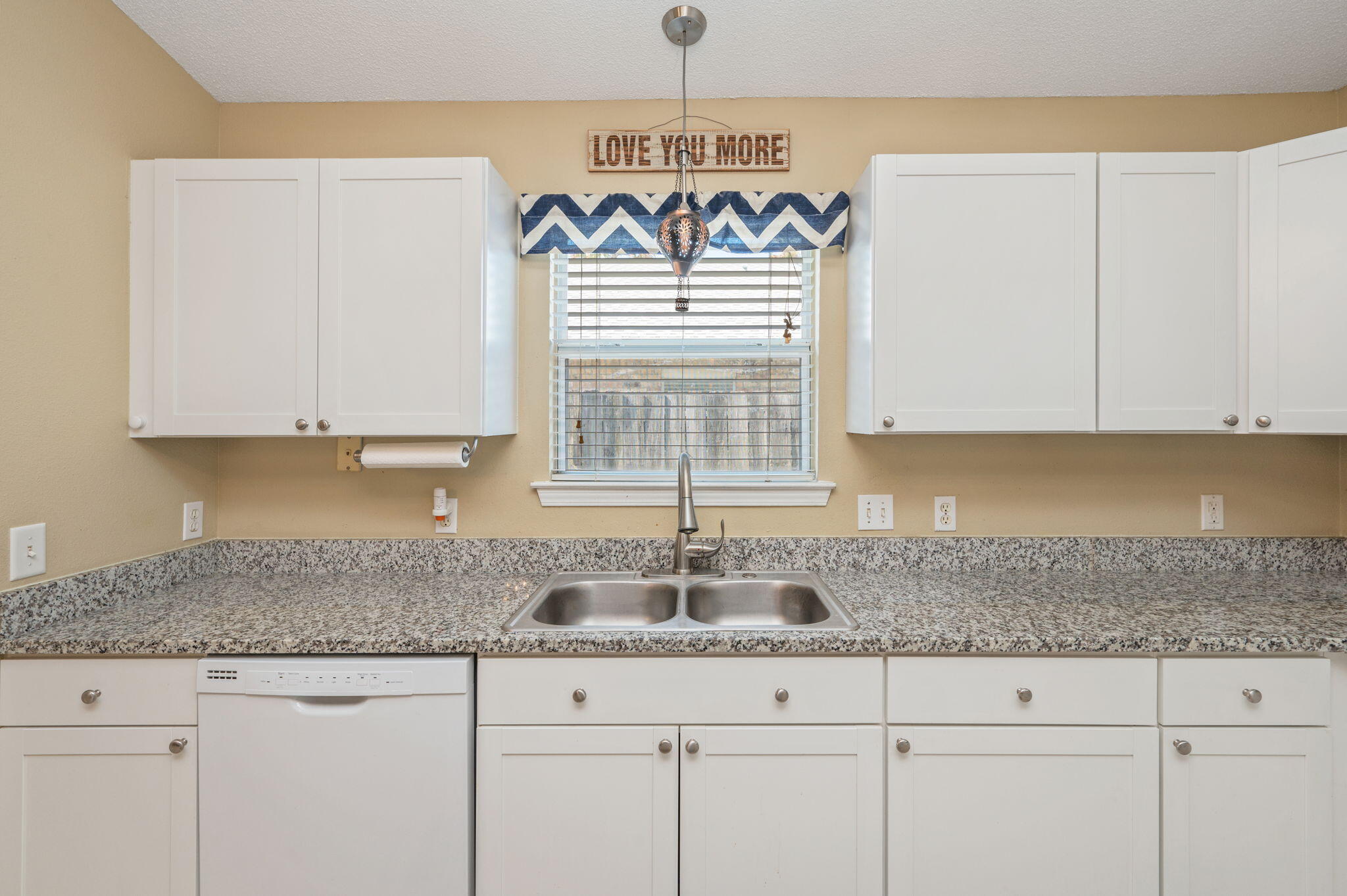 HIDDEN SHORES - Residential