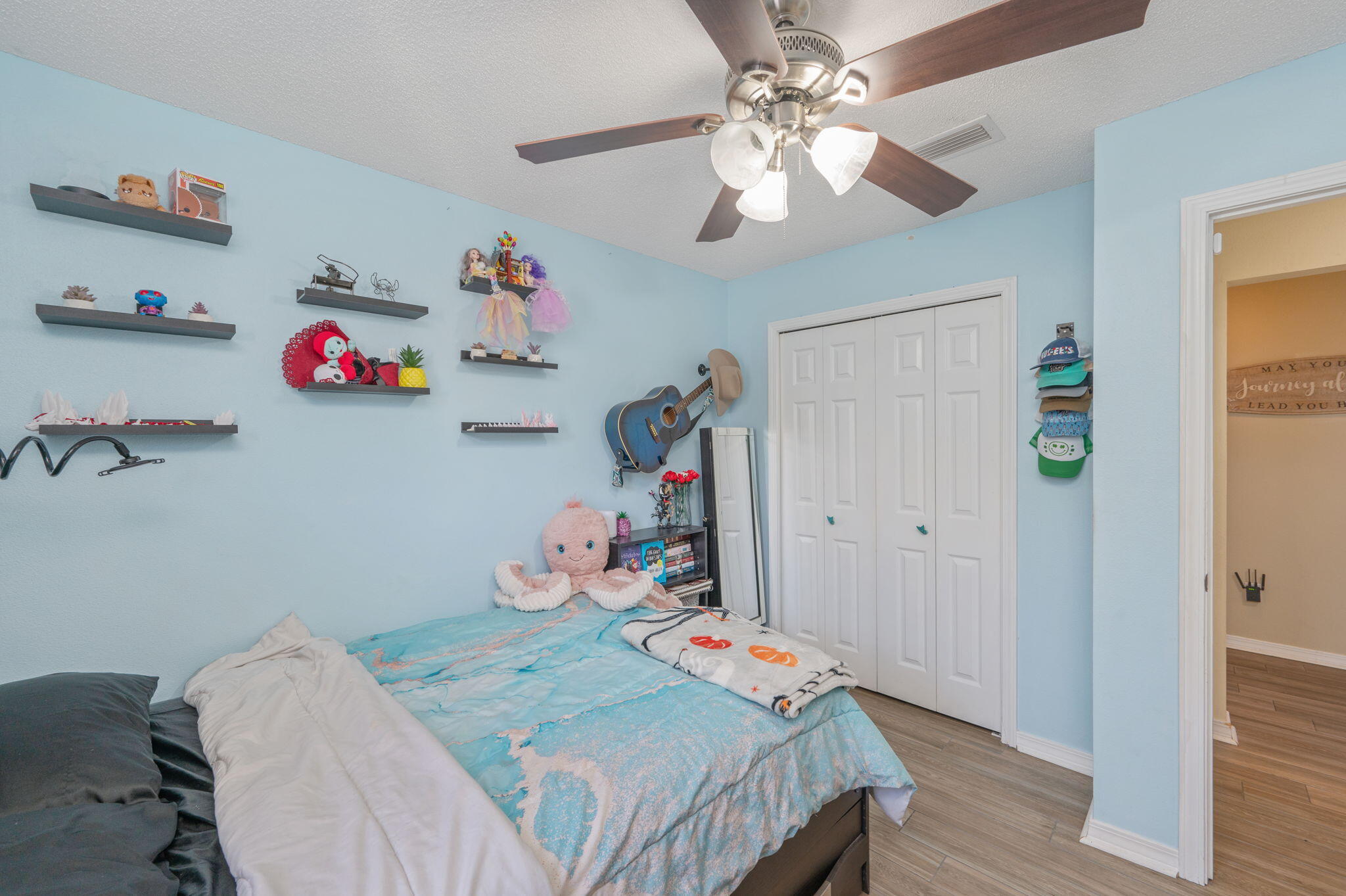 HIDDEN SHORES - Residential