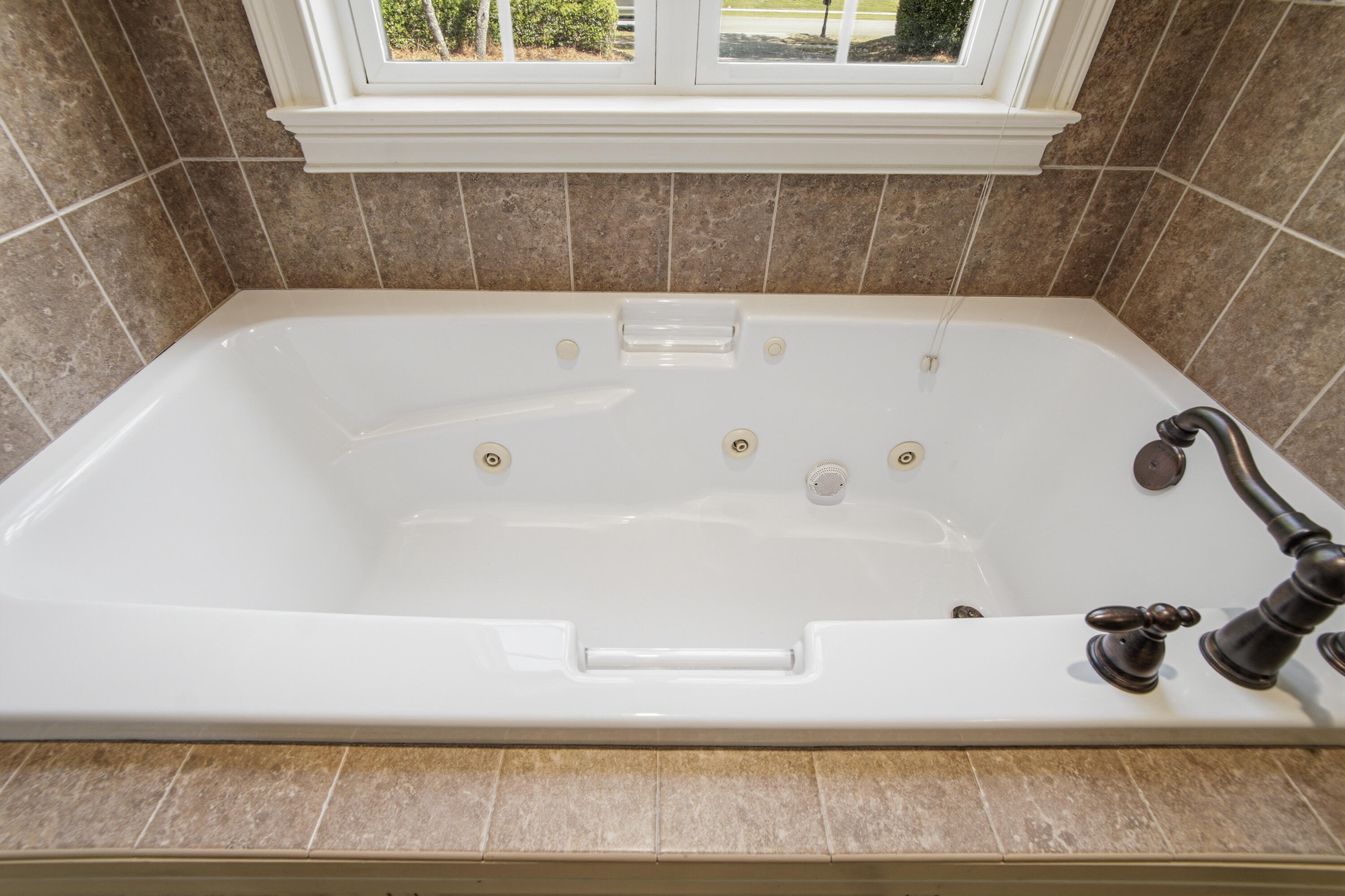 Lake Merial Phase One 84 LOT 160 ORB 4090 P 1435 - Residential