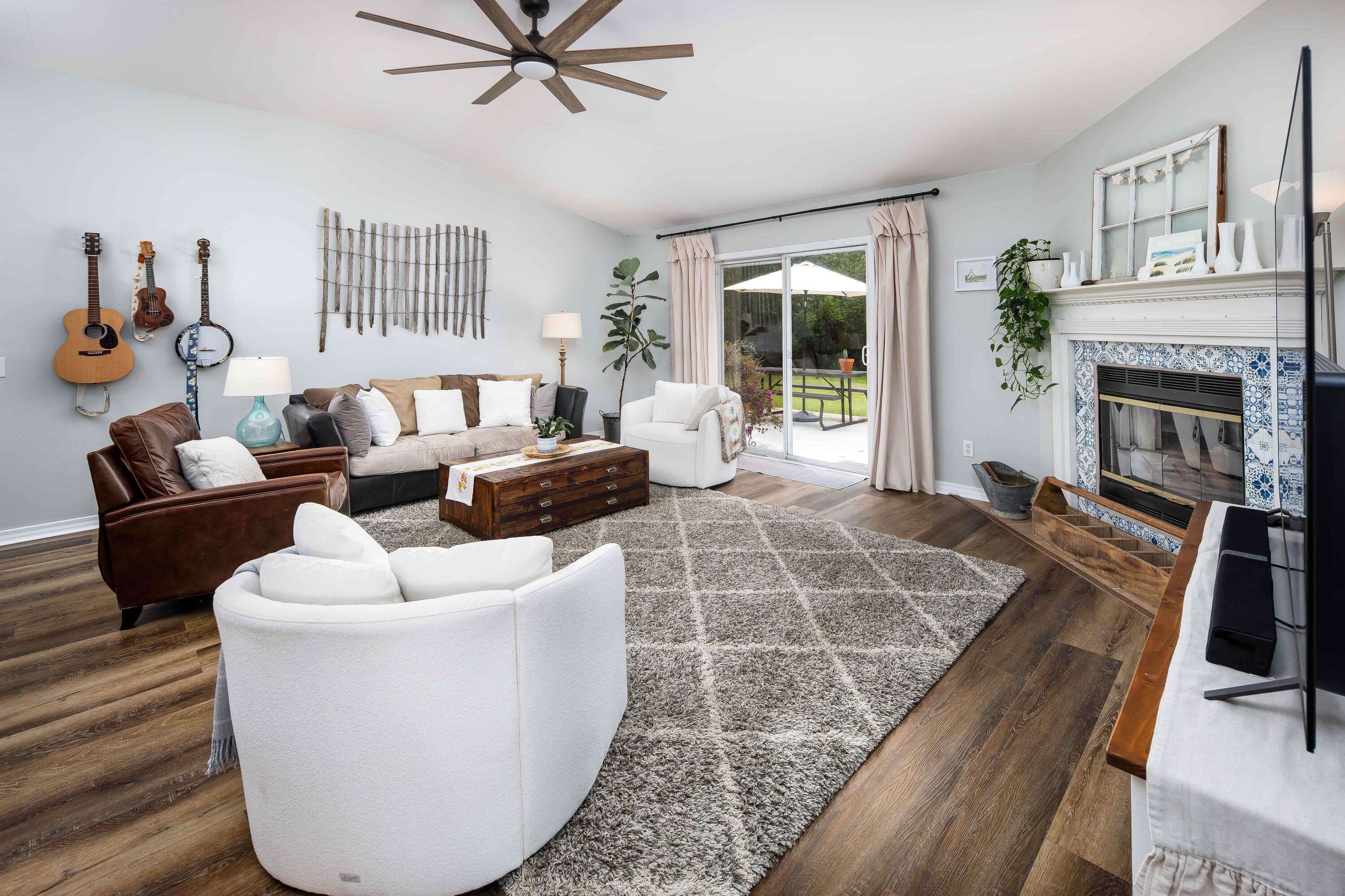 HOLLEY BY THE SEA - Residential