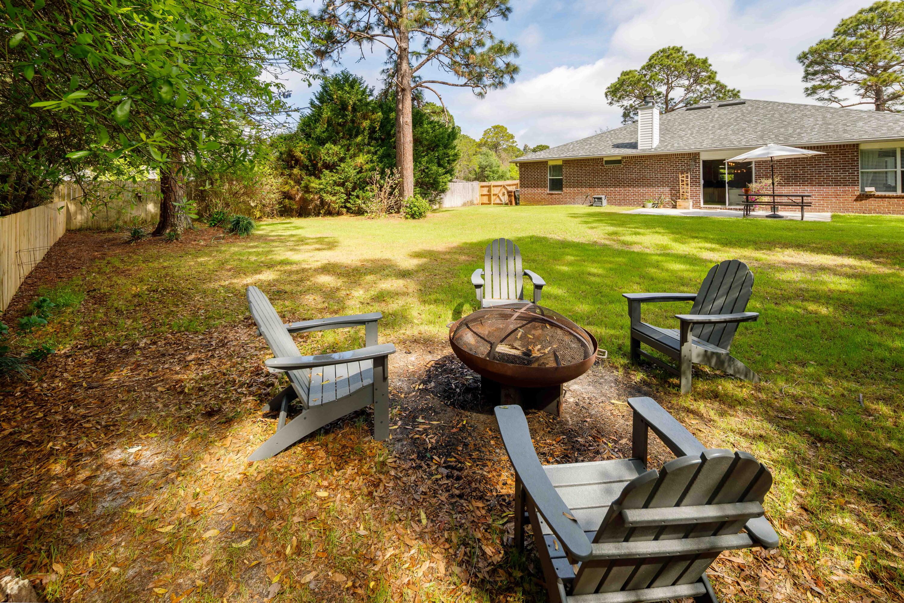 HOLLEY BY THE SEA - Residential