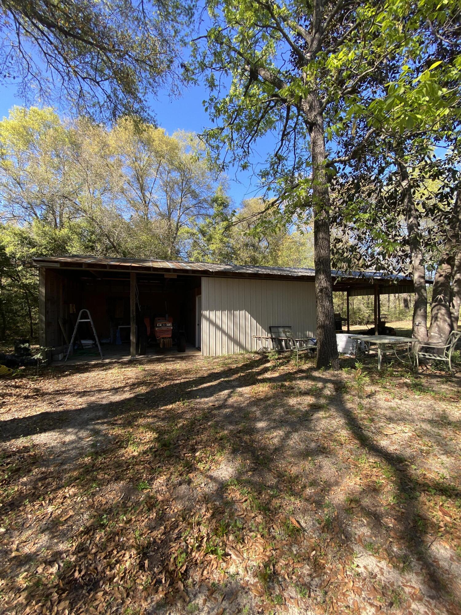 METES & BOUNDS - Residential Lease