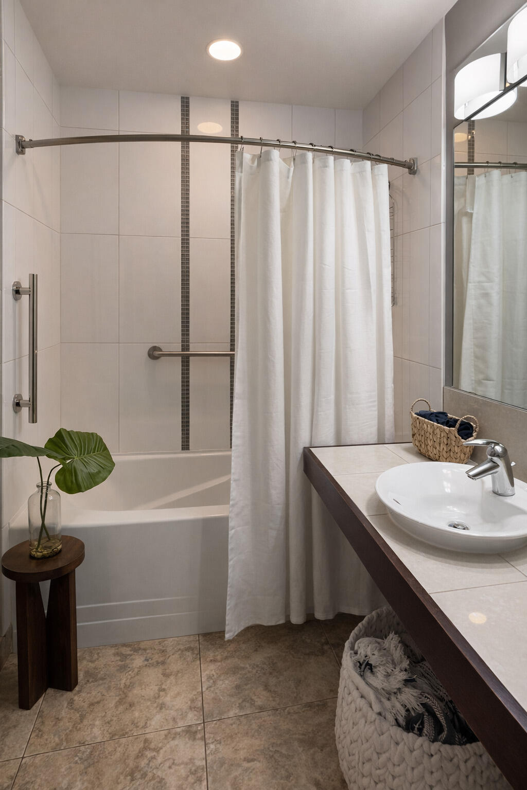 BAHIA CONDO - Residential