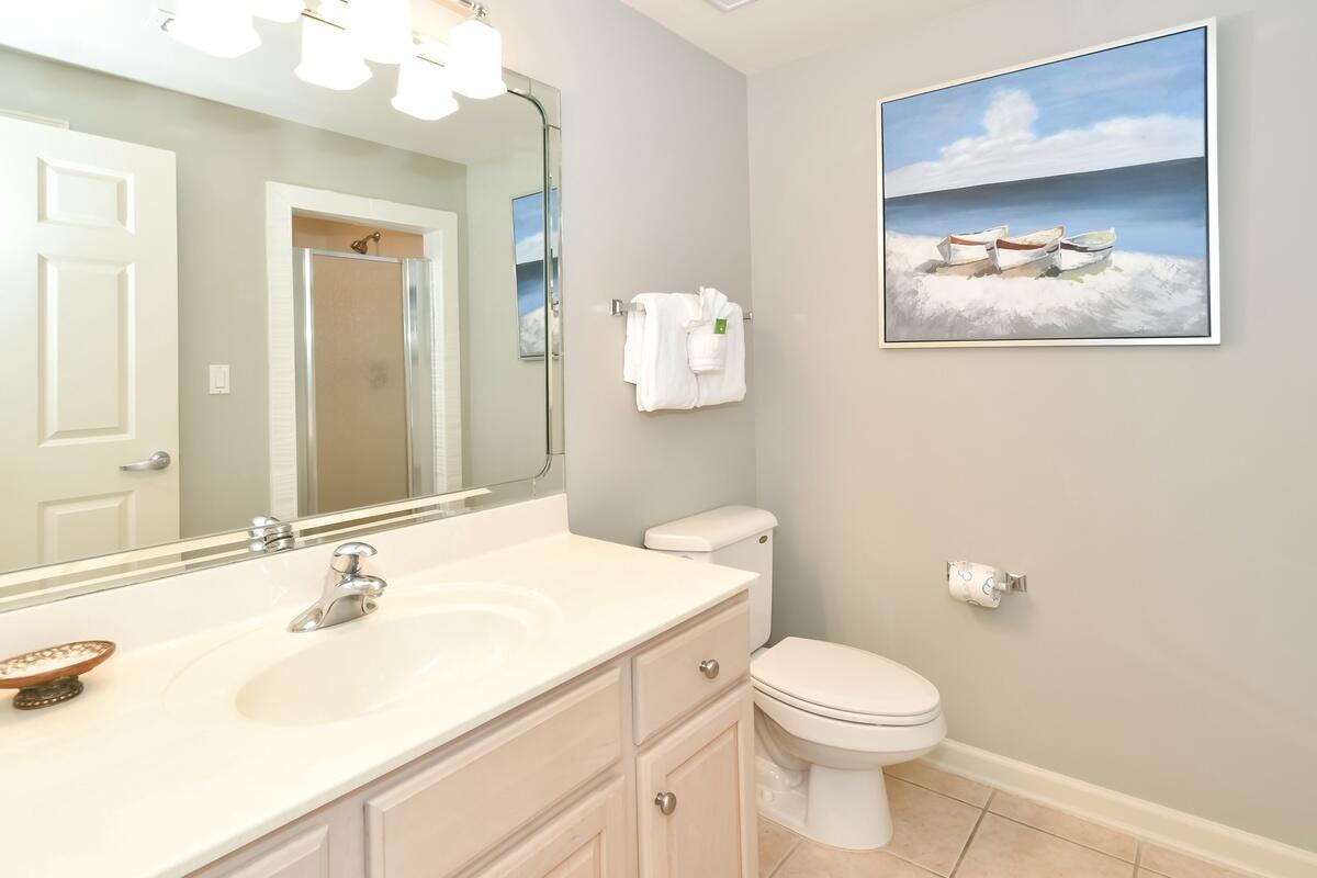 SILVER BEACH TOWERS - Residential