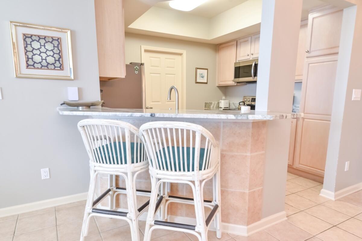 SILVER BEACH TOWERS - Residential