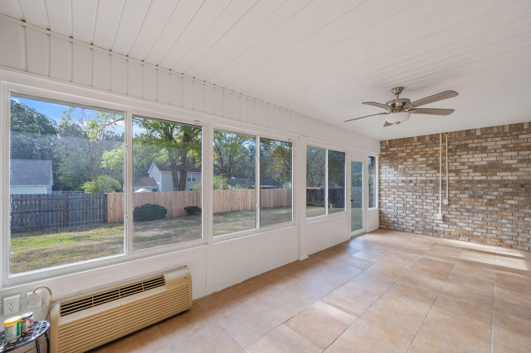 HERITAGE WOODS - Residential