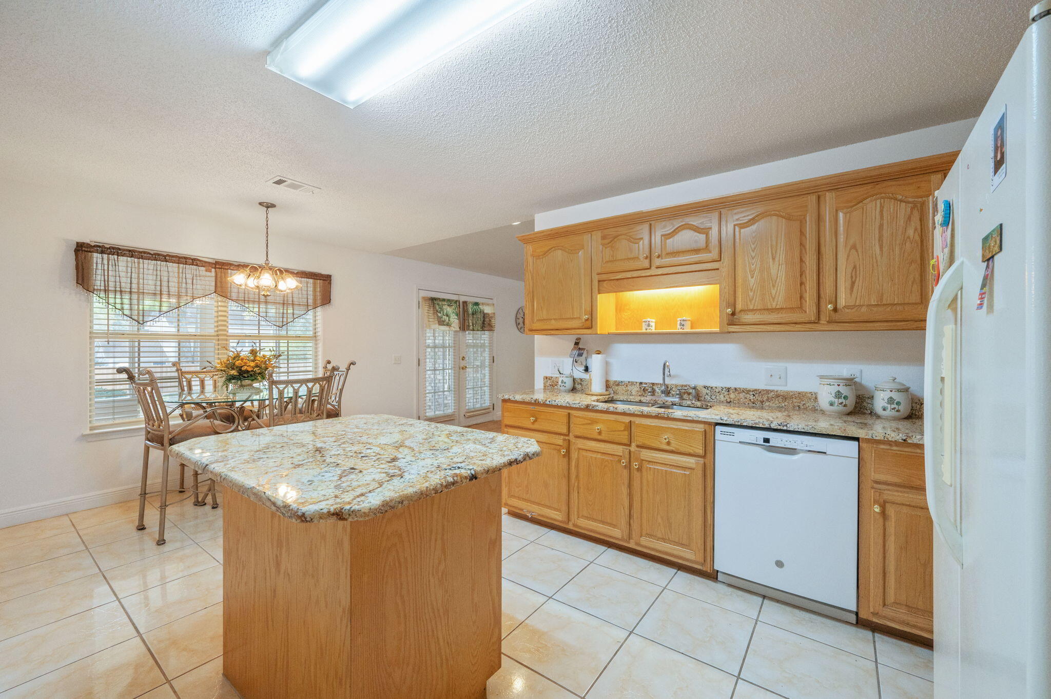 HERITAGE WOODS - Residential