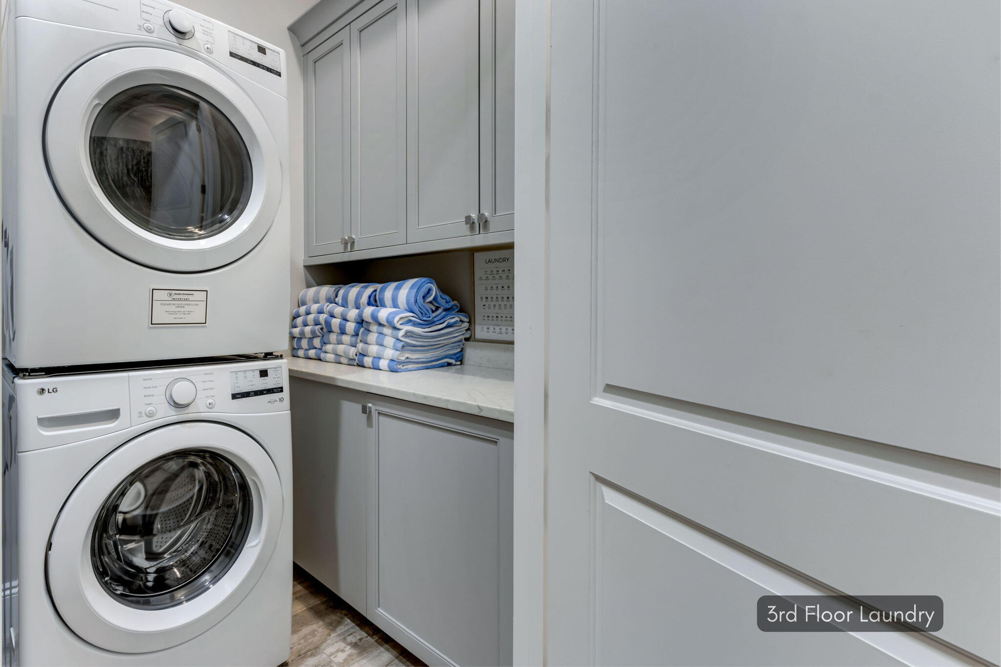 RICHARDS A E UNREC - Residential