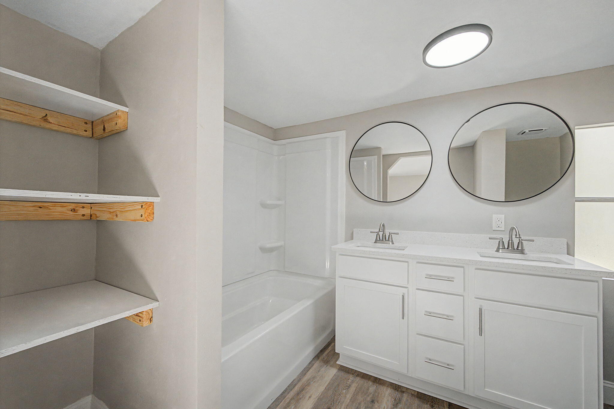 Juniper lakes estates unit 6 - Residential Lease