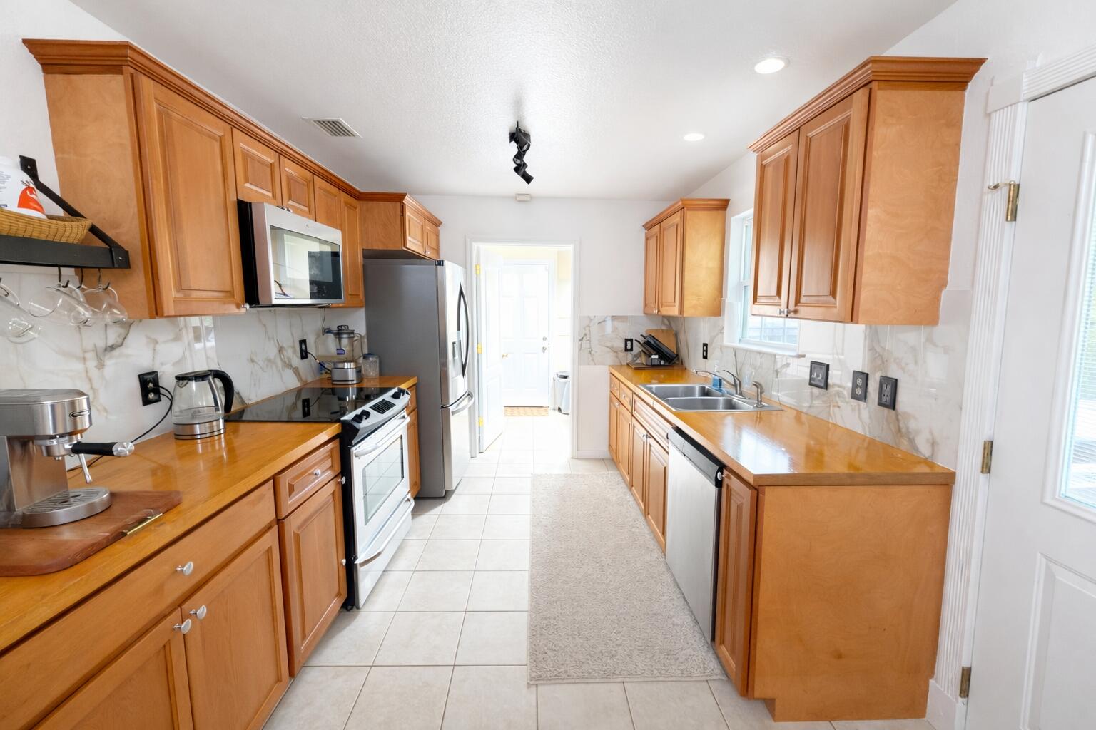 65 Sidney Ave - Residential