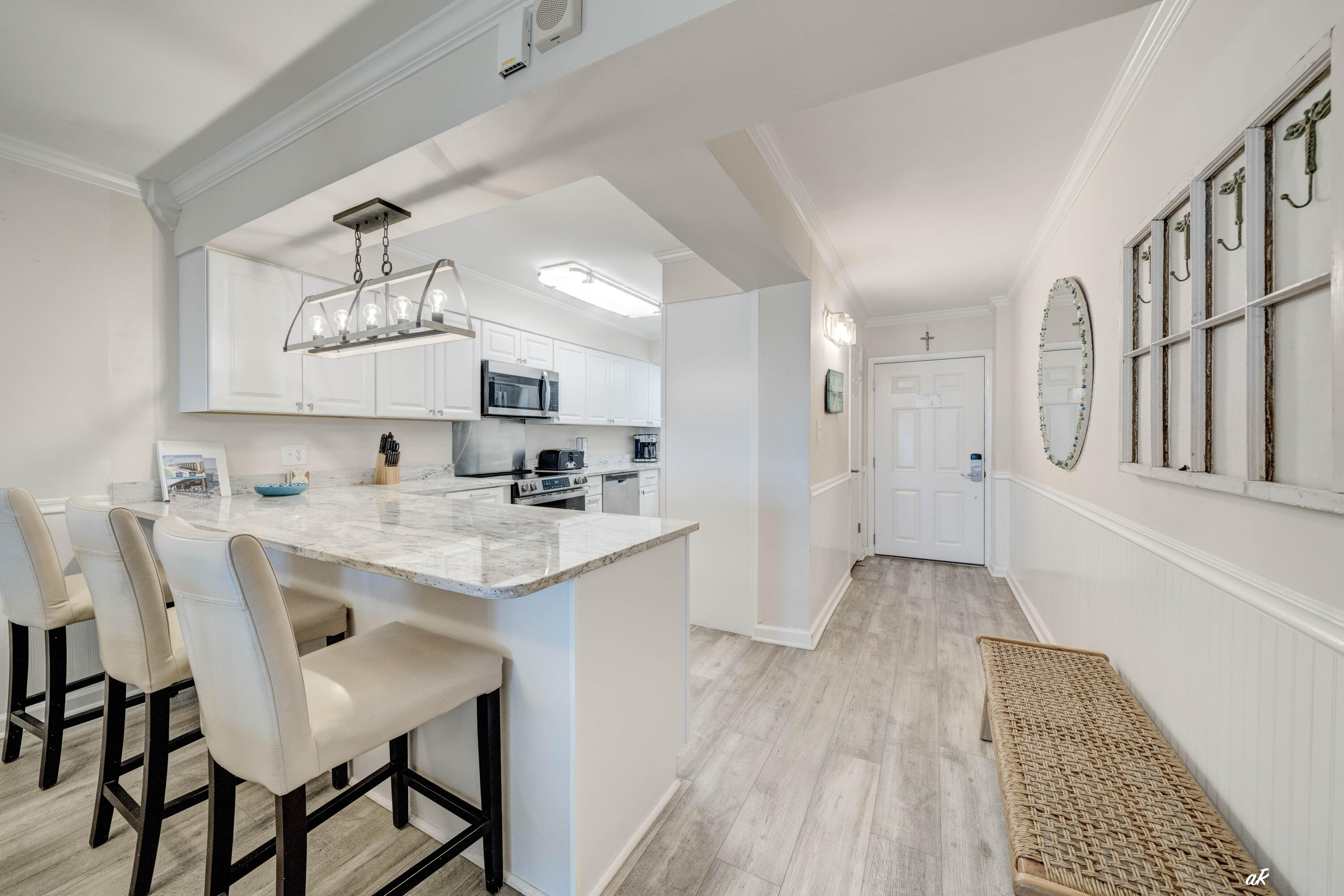 REGENCY TOWERS - Residential