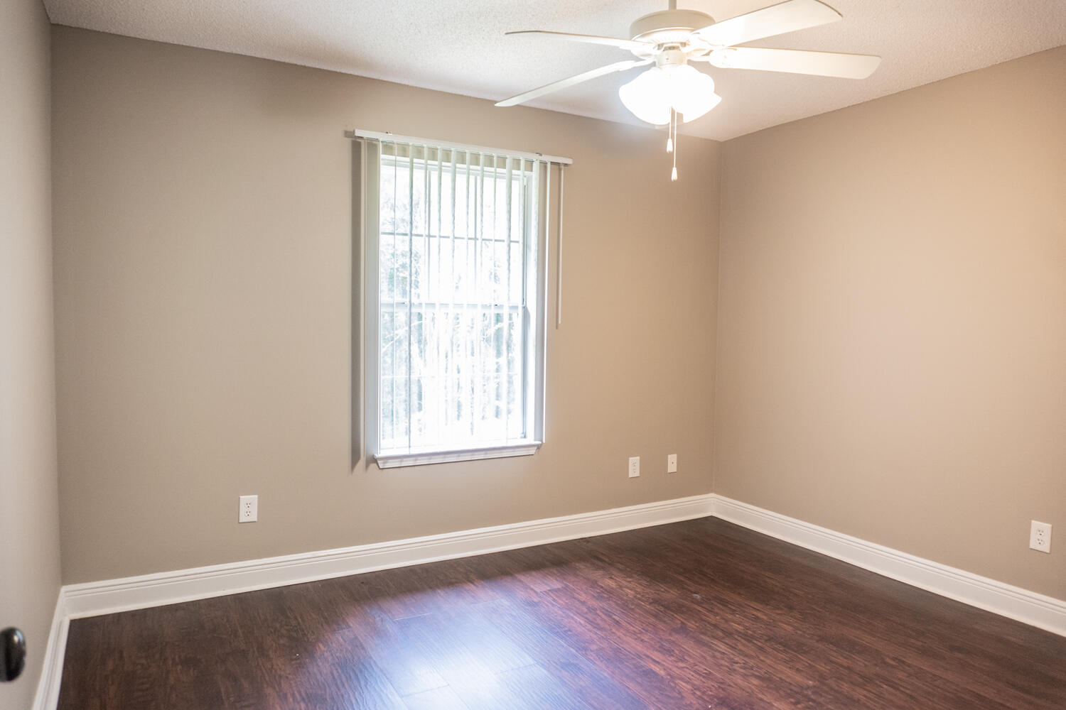 FOX VALLEY - Residential Lease