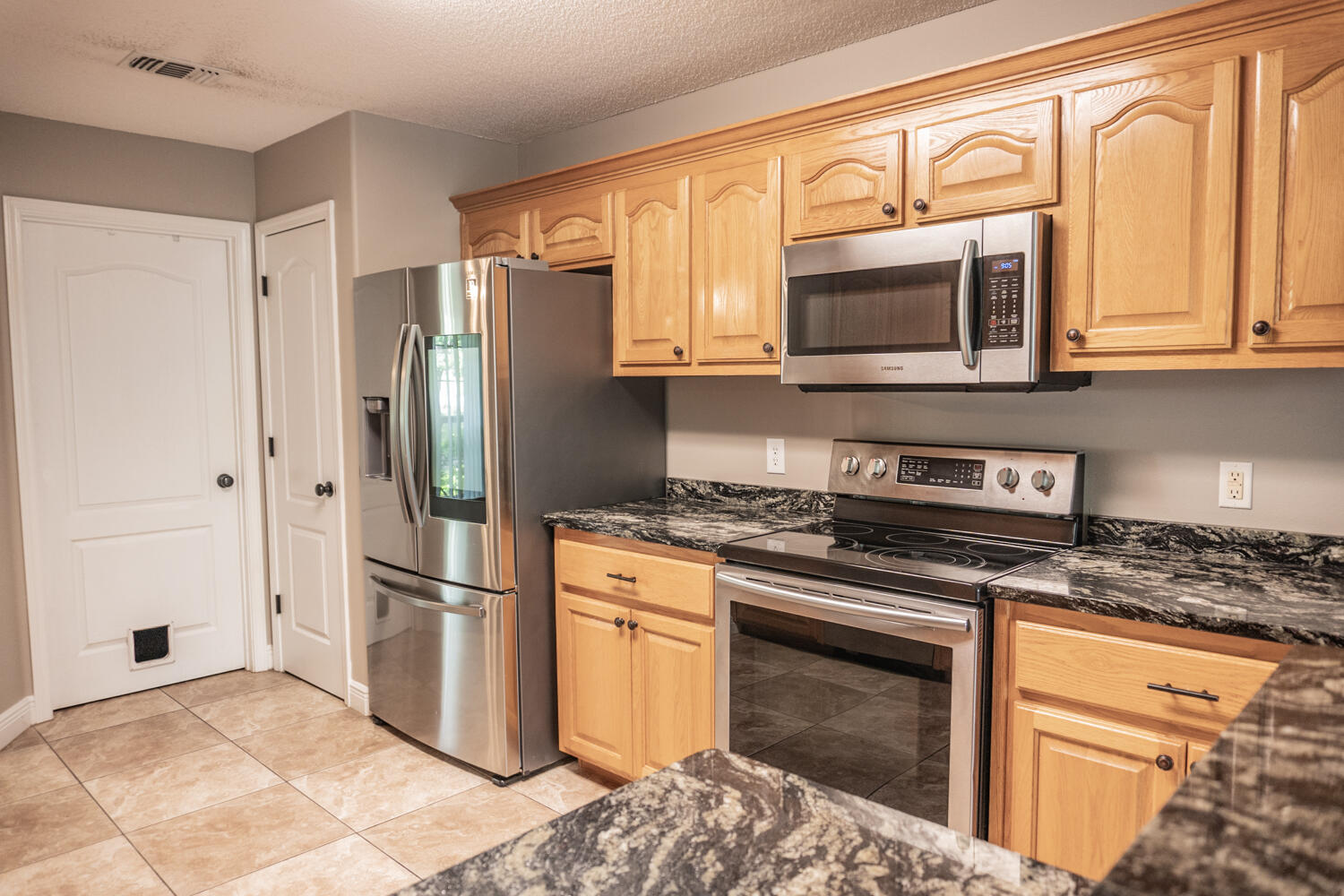 FOX VALLEY - Residential Lease