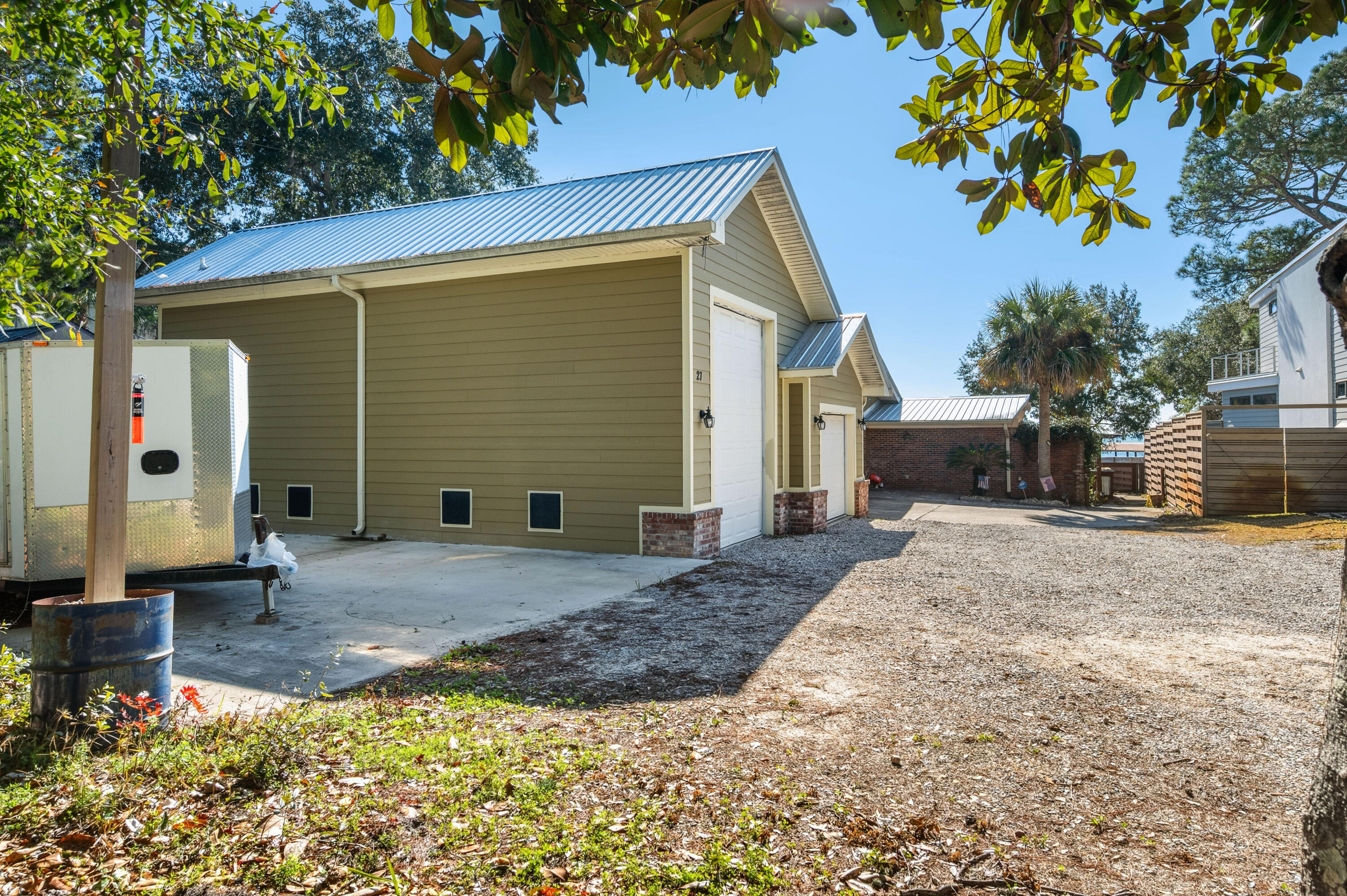 METES & BOUNDS - Residential