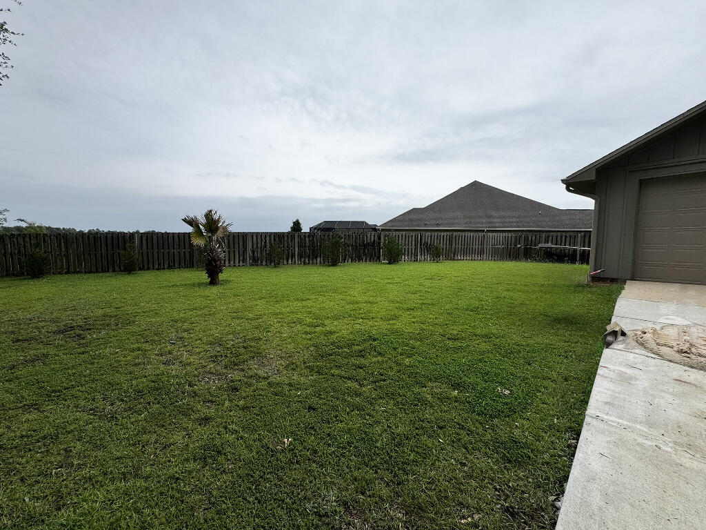 ASHLEY PLANTATION PHASE 4-B LOT 24 BLK J AS DES IN OR 4221 PG 321 - Residential
