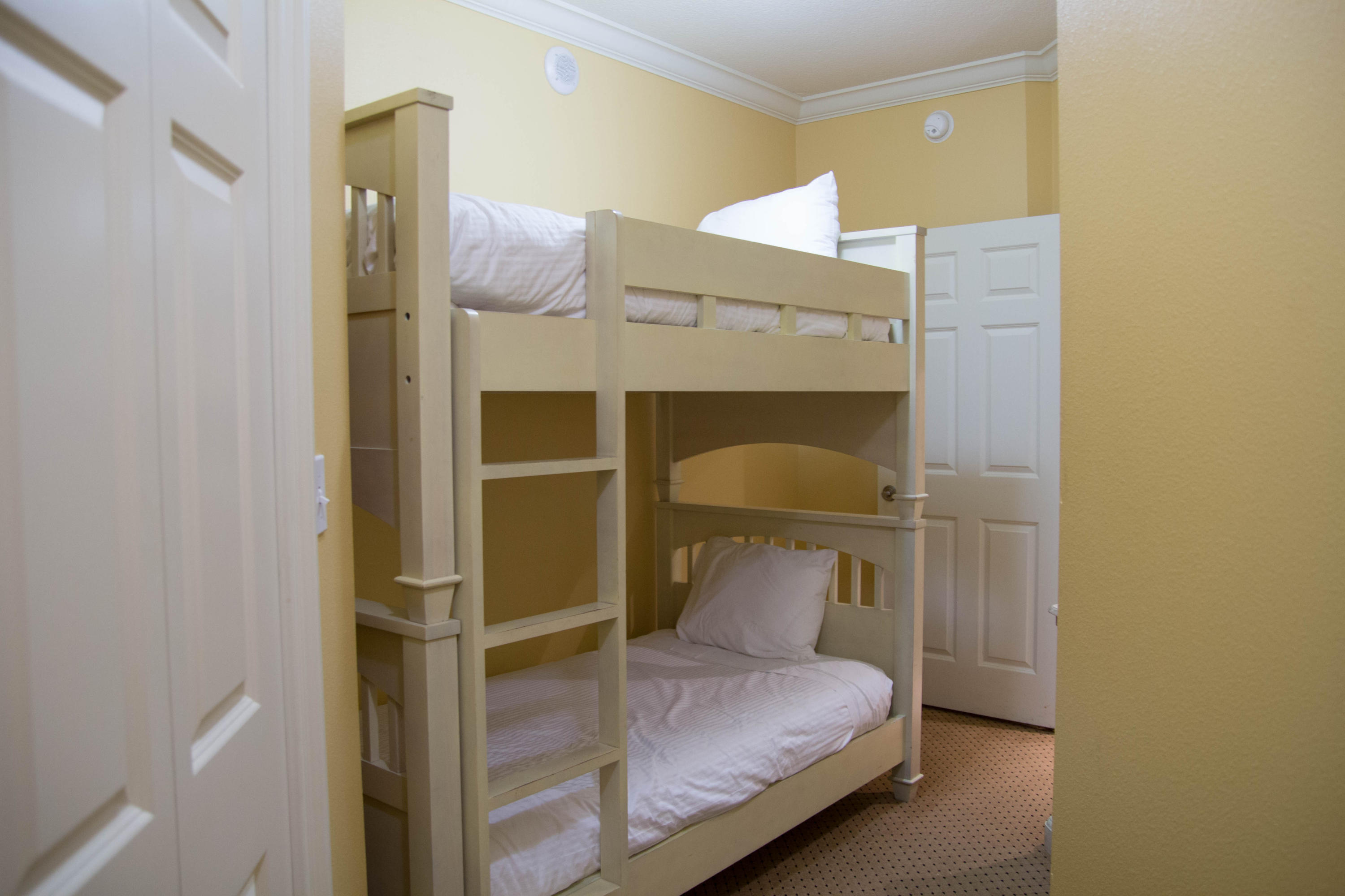 EMERALD GRANDE - Residential