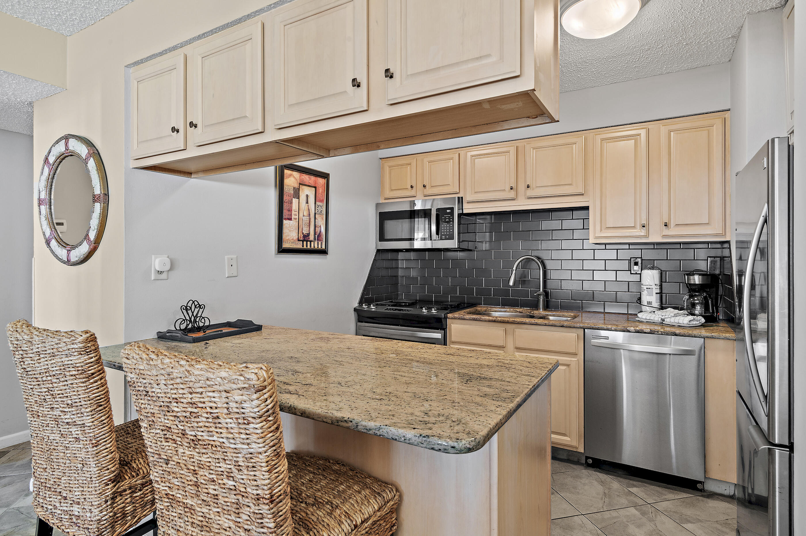 Jetty East Condominium - Residential