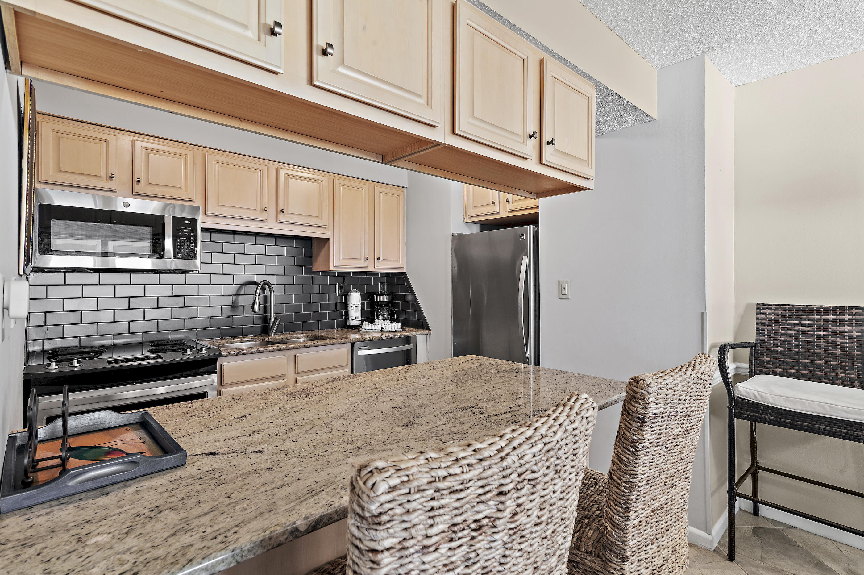 Jetty East Condominium - Residential