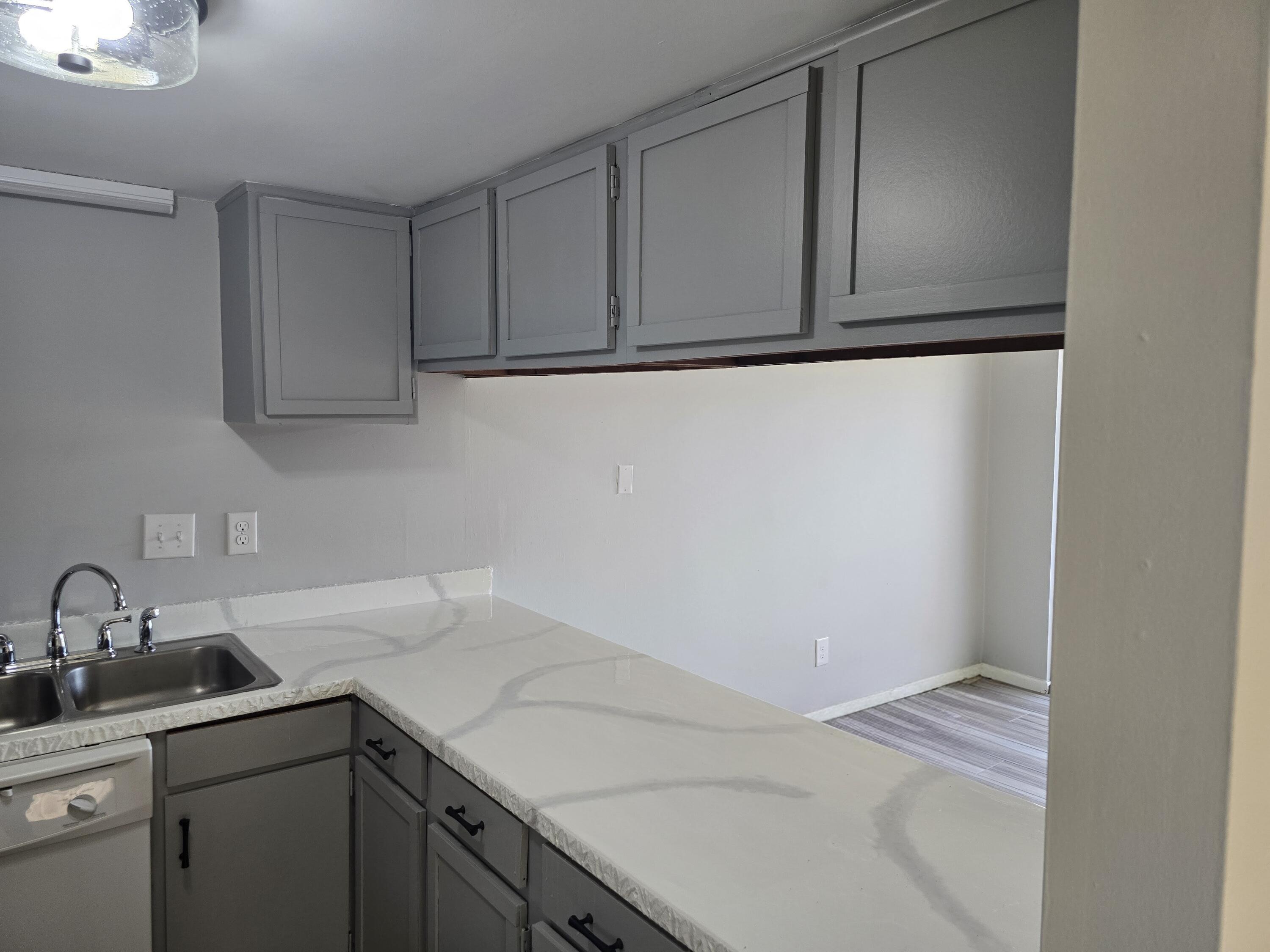 FOUNTAINHEAD CONDO - Residential Lease