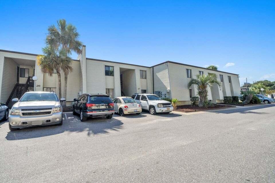 FOUNTAINHEAD CONDO - Residential Lease