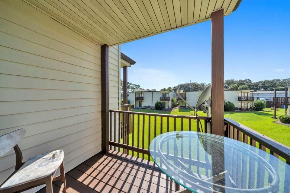 FOUNTAINHEAD CONDO - Residential Lease