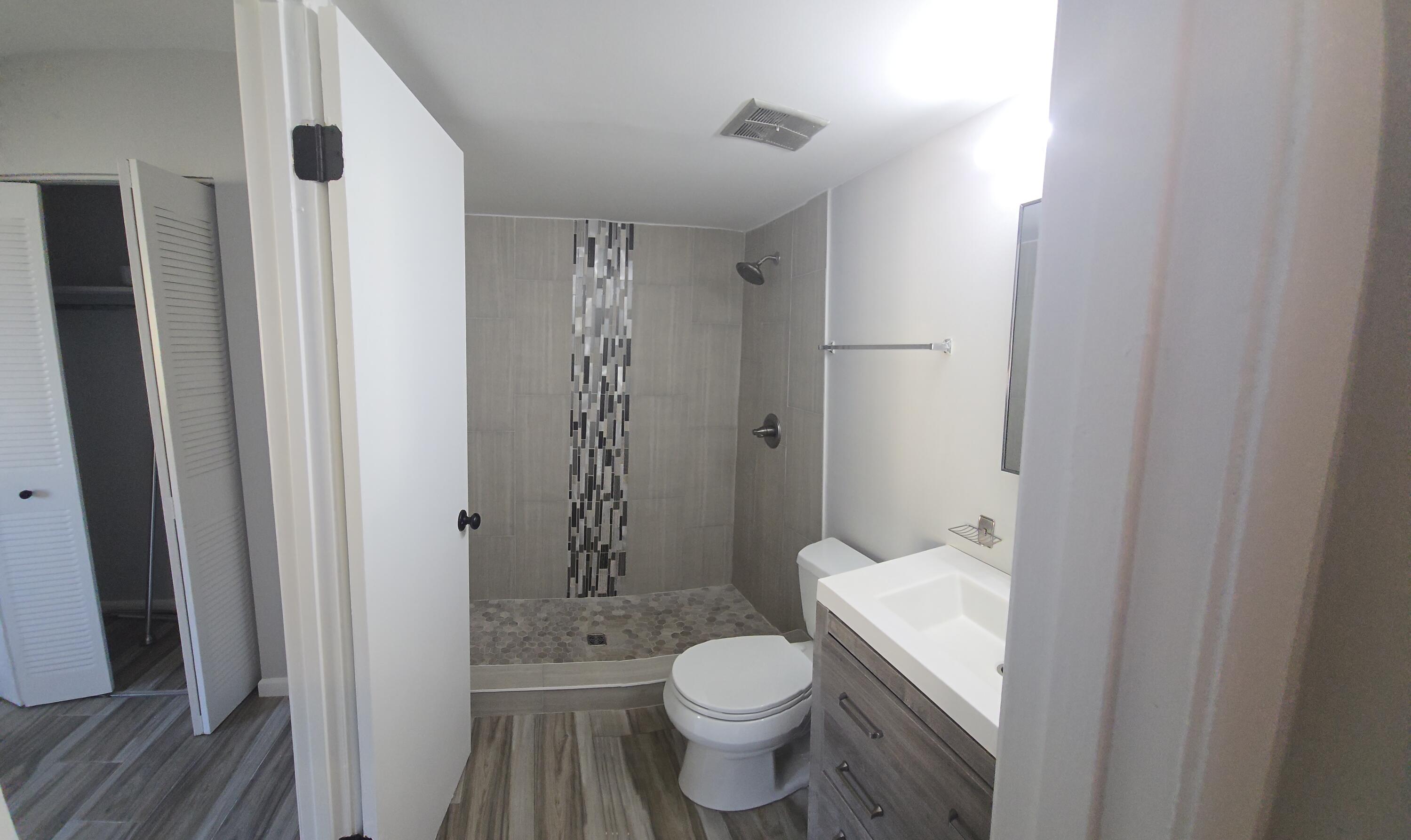 FOUNTAINHEAD CONDO - Residential Lease