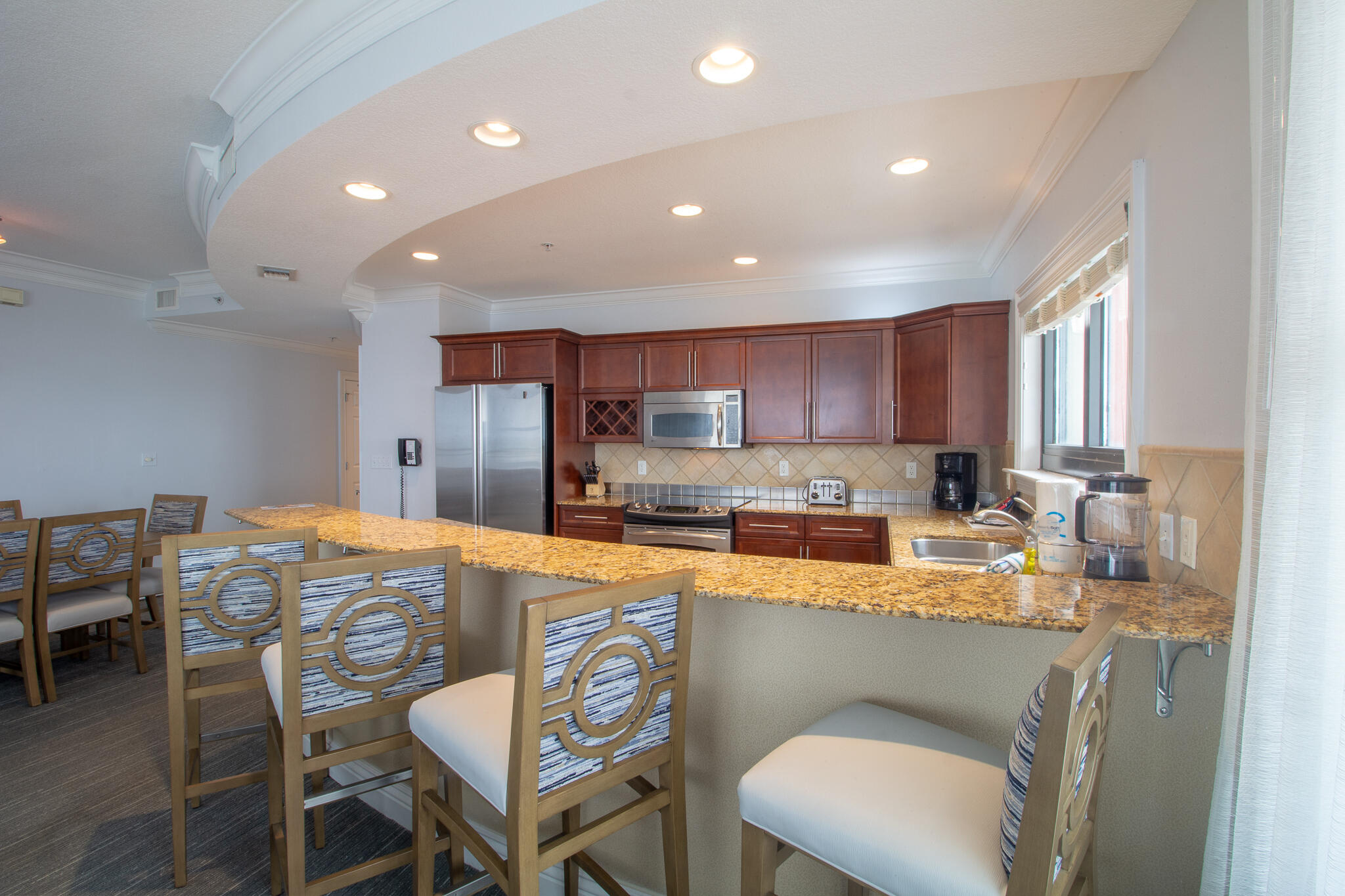 EMERALD GRANDE - Residential