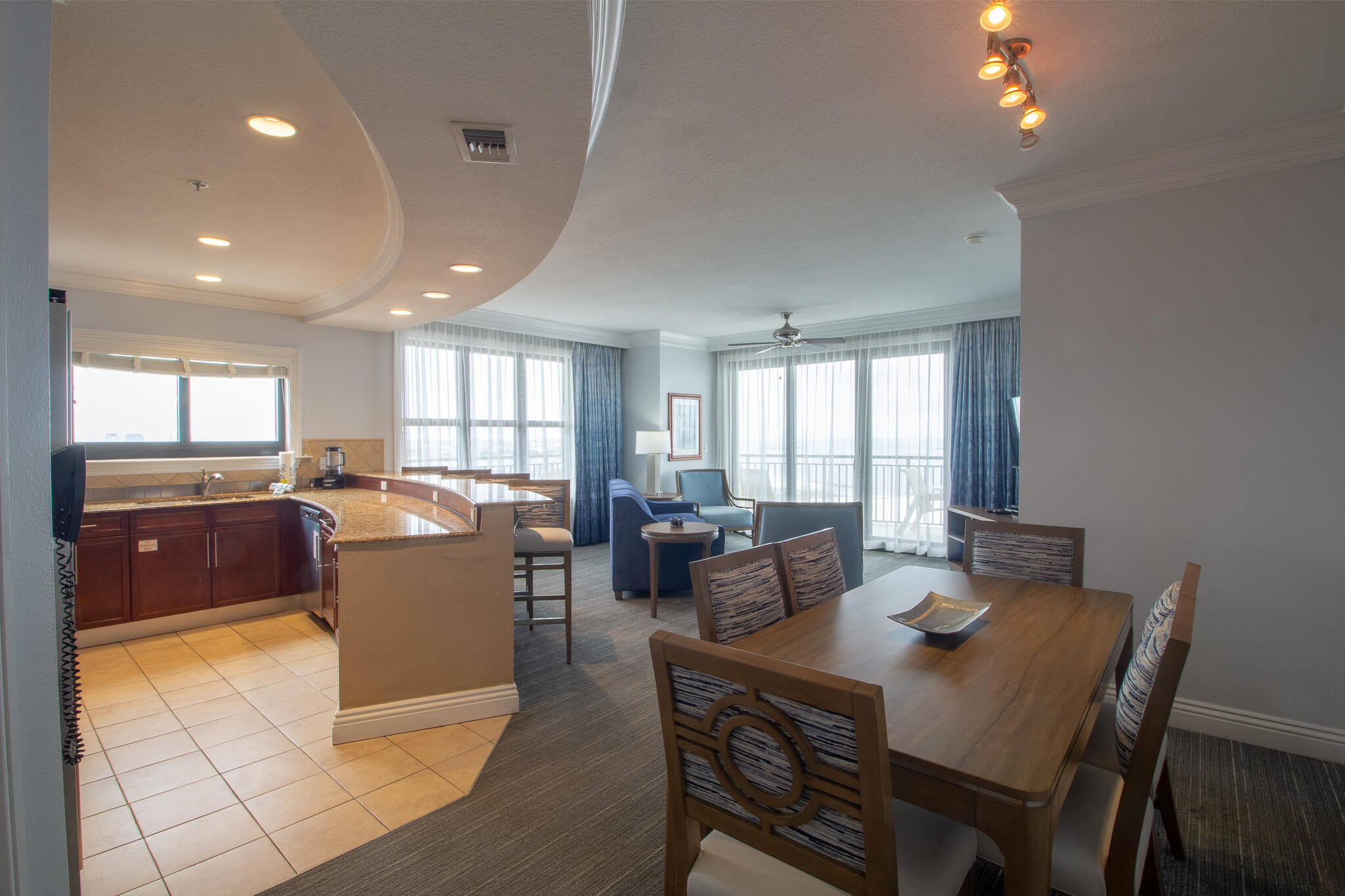 EMERALD GRANDE - Residential