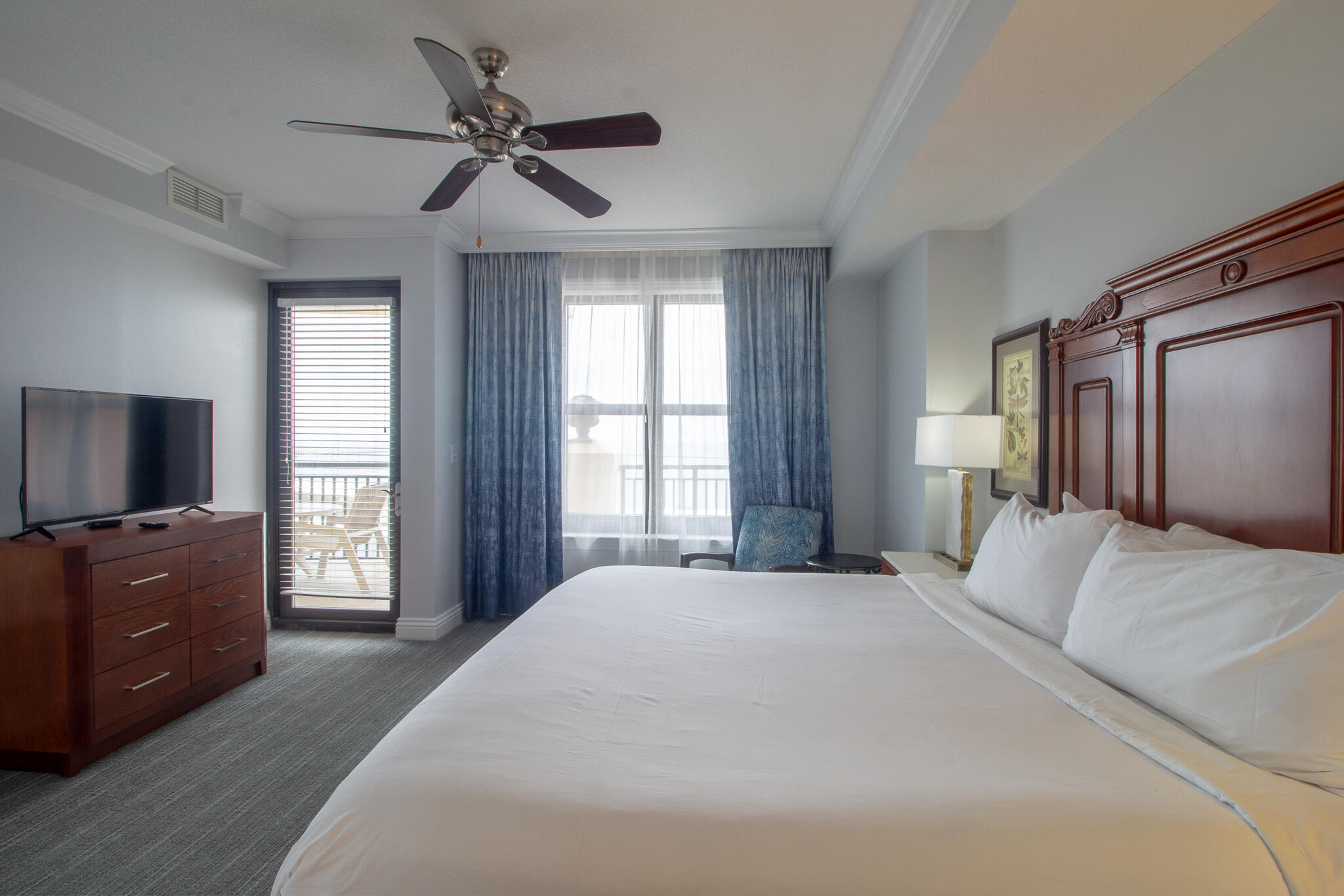 EMERALD GRANDE - Residential