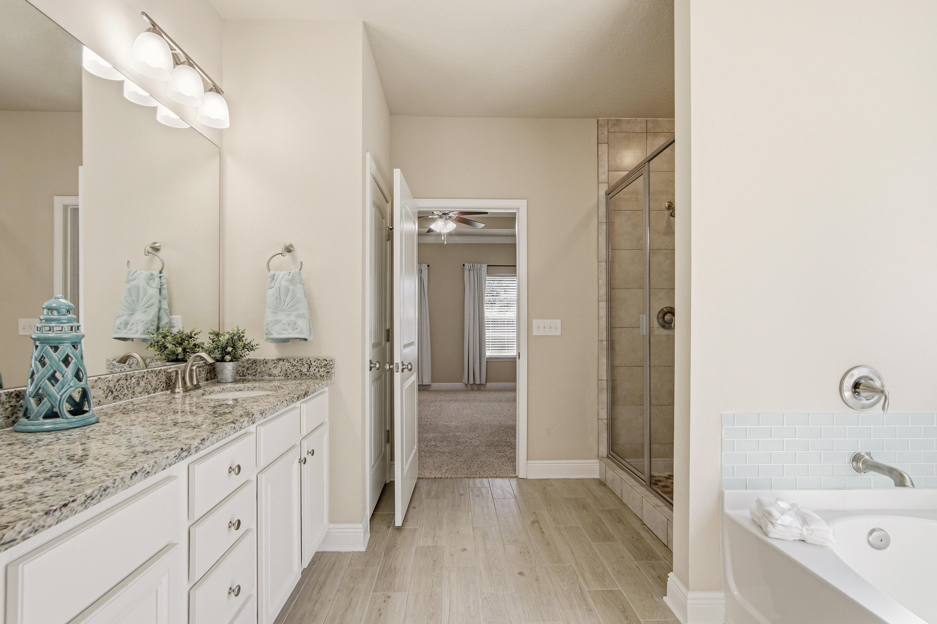 HAMMOCK BAY - Residential