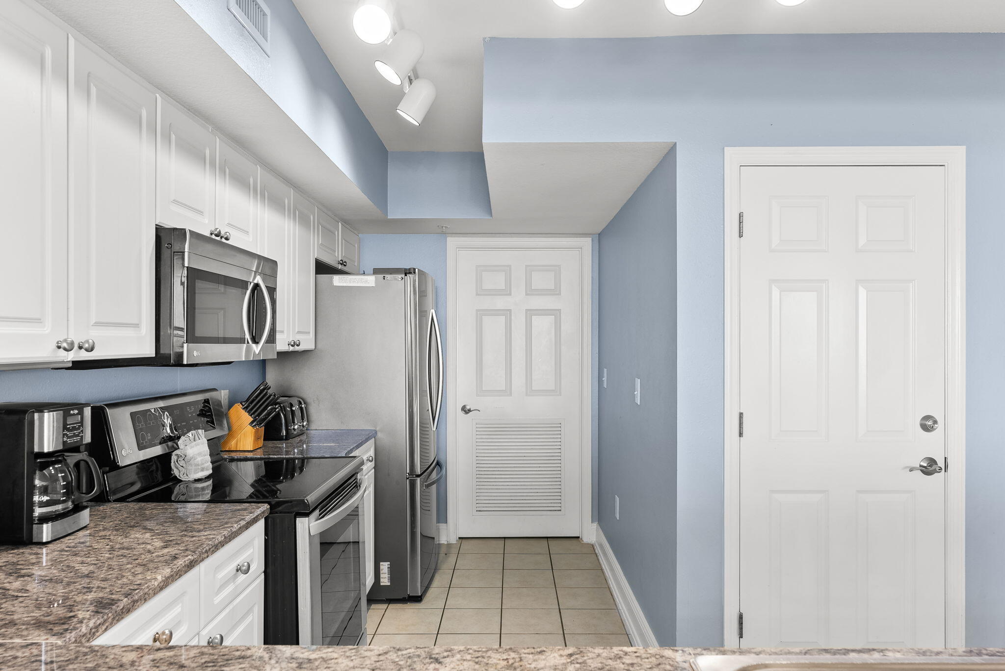 Emerald Beach Resort Condo - Residential